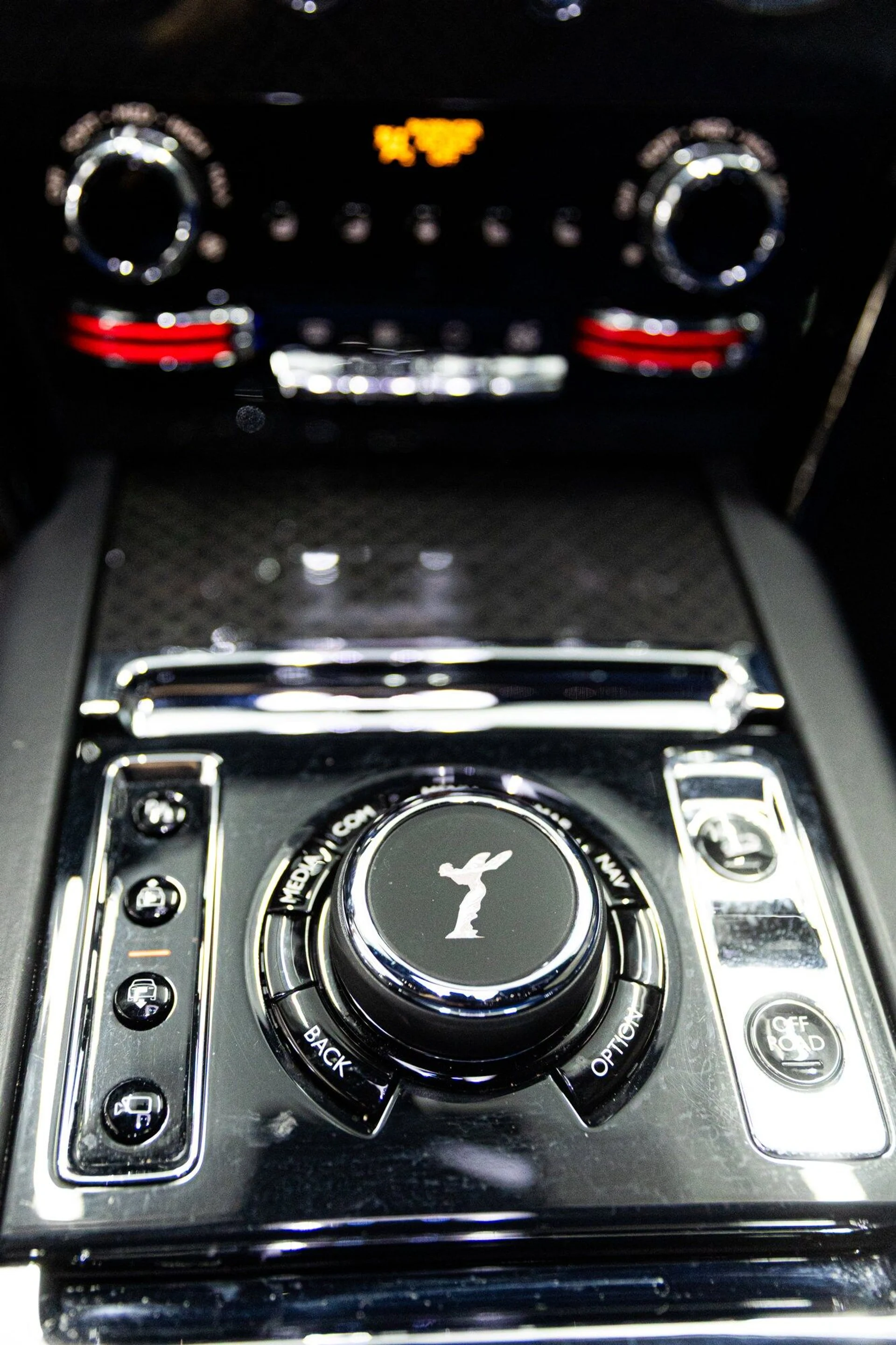 mph039_3616715398_deb2aed7b85bdd0c9d2692ece500de53x_b07d3ab871