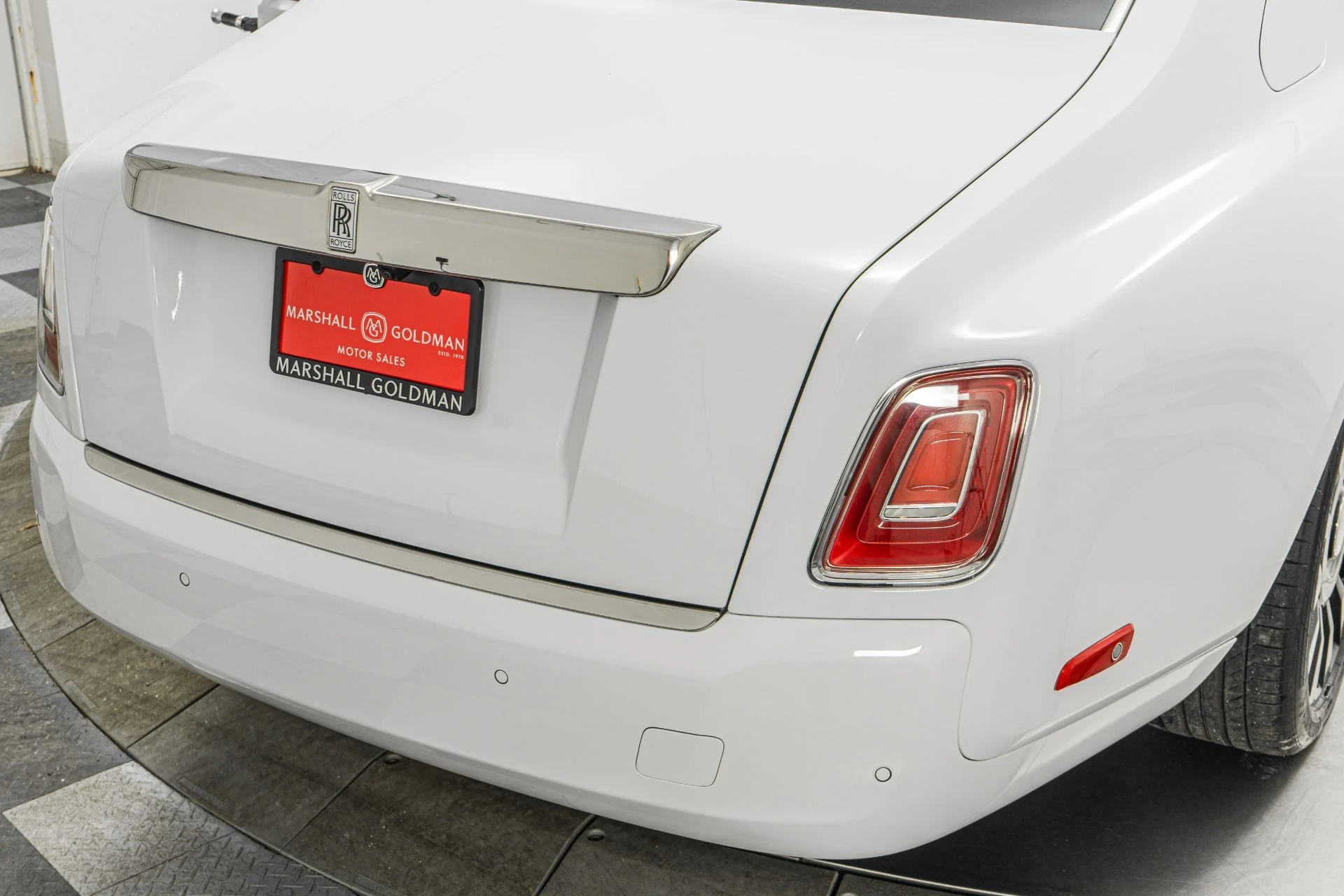 mph039_3625895205_Used_2023_Rolls_Royce_Phantom_Shooting_Star_Headliner_Very_Low_Miles_1768421489_57901bab57