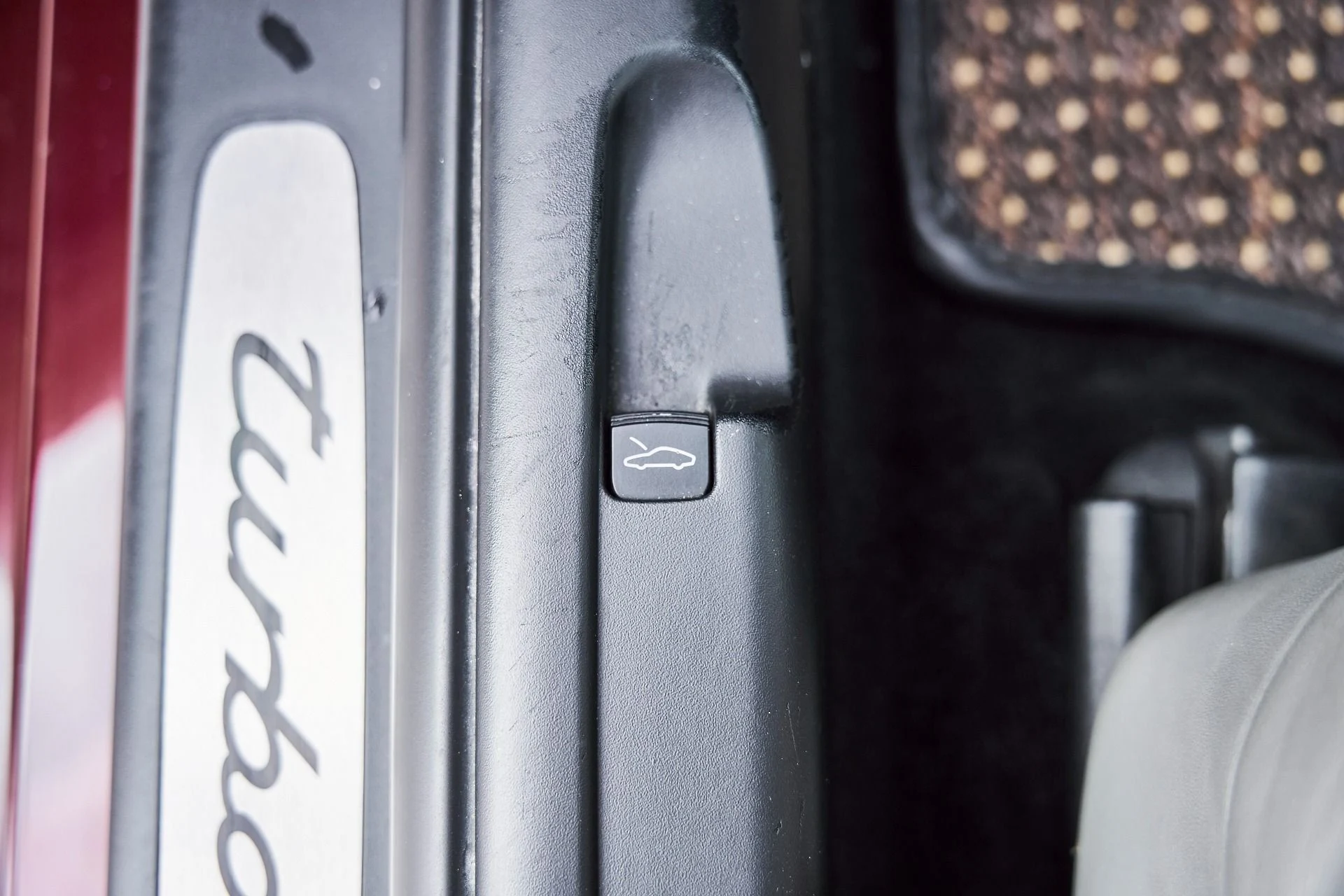 mph039_3626395071_Used_2005_Porsche_911_Turbo_S_1770864435_aca6ddf4a8