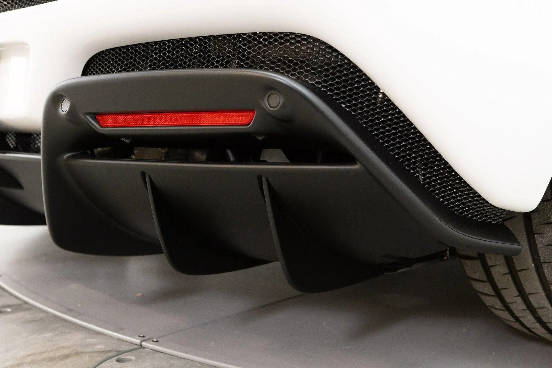 mph039_3635699177_Used_2024_Ferrari_296_GTB_1777368297_790a985773