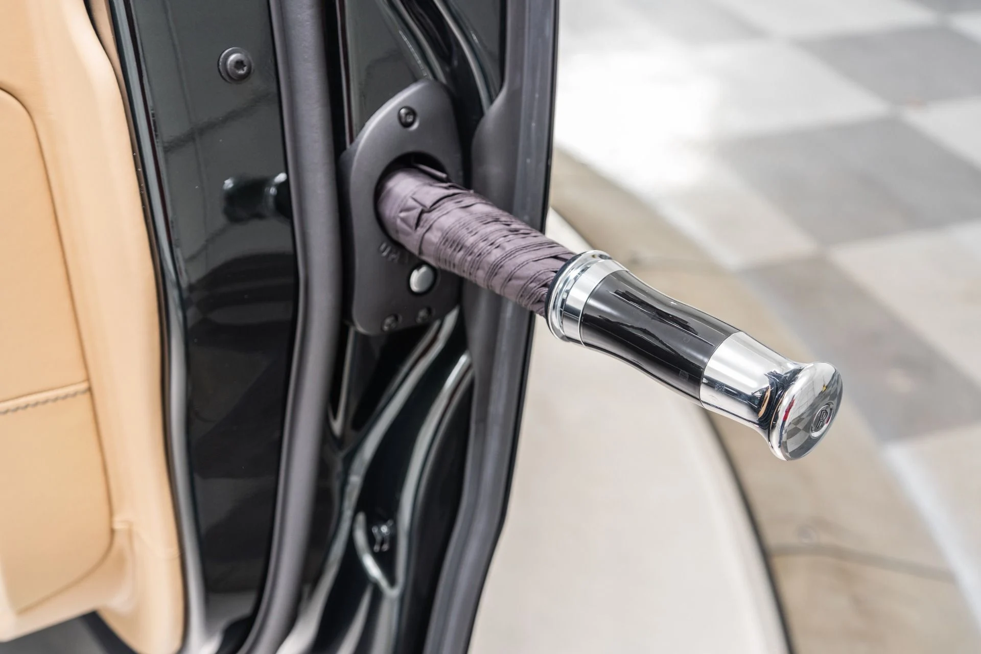 mph039_3656783950_Used_2025_Rolls_Royce_Cullinan_1773778505_db3c8f8e5a