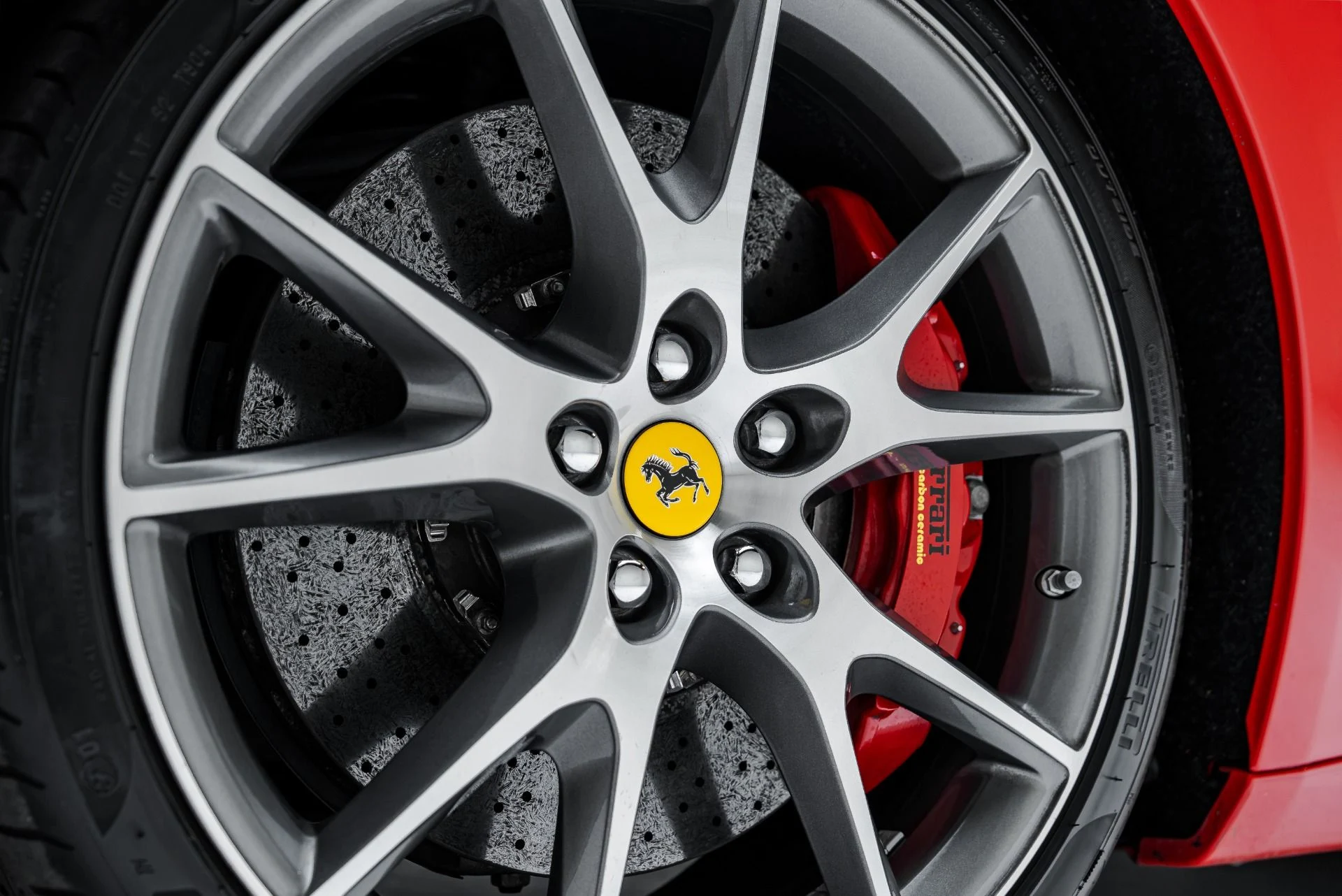 mph039_3666854036_Used_2011_Ferrari_California_1793140900_7b6a5abc15