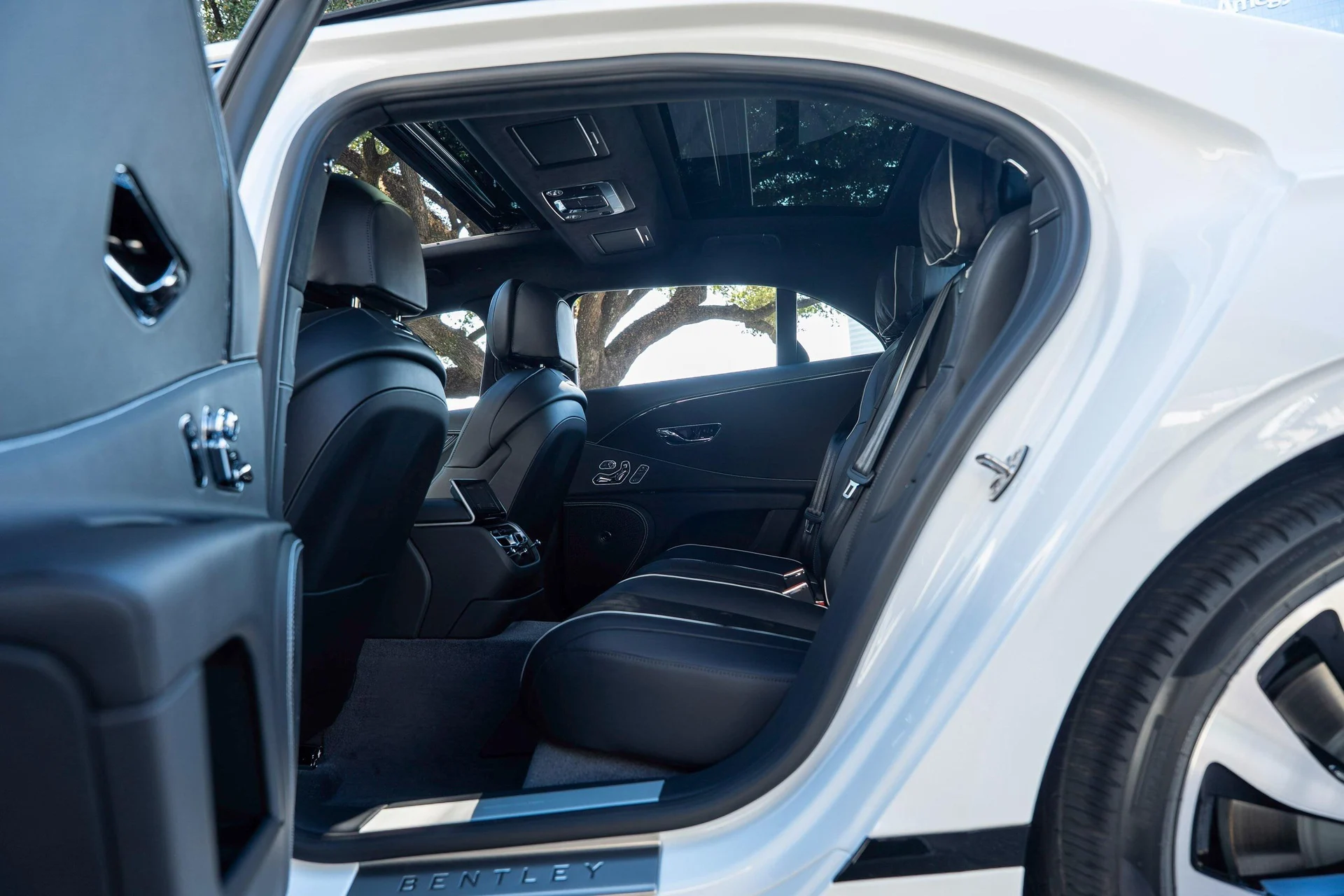 mph039_3666896884_462758417_6954bfee4e73cd9f103f4f65_b7efa032b0