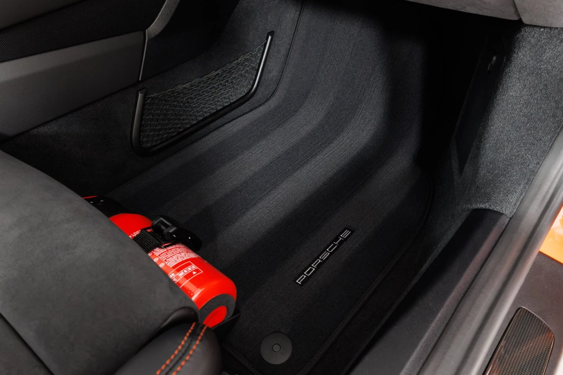 mph039_3704277787_Used_2018_Porsche_911_GT_3_1785880187_10785e3d9a