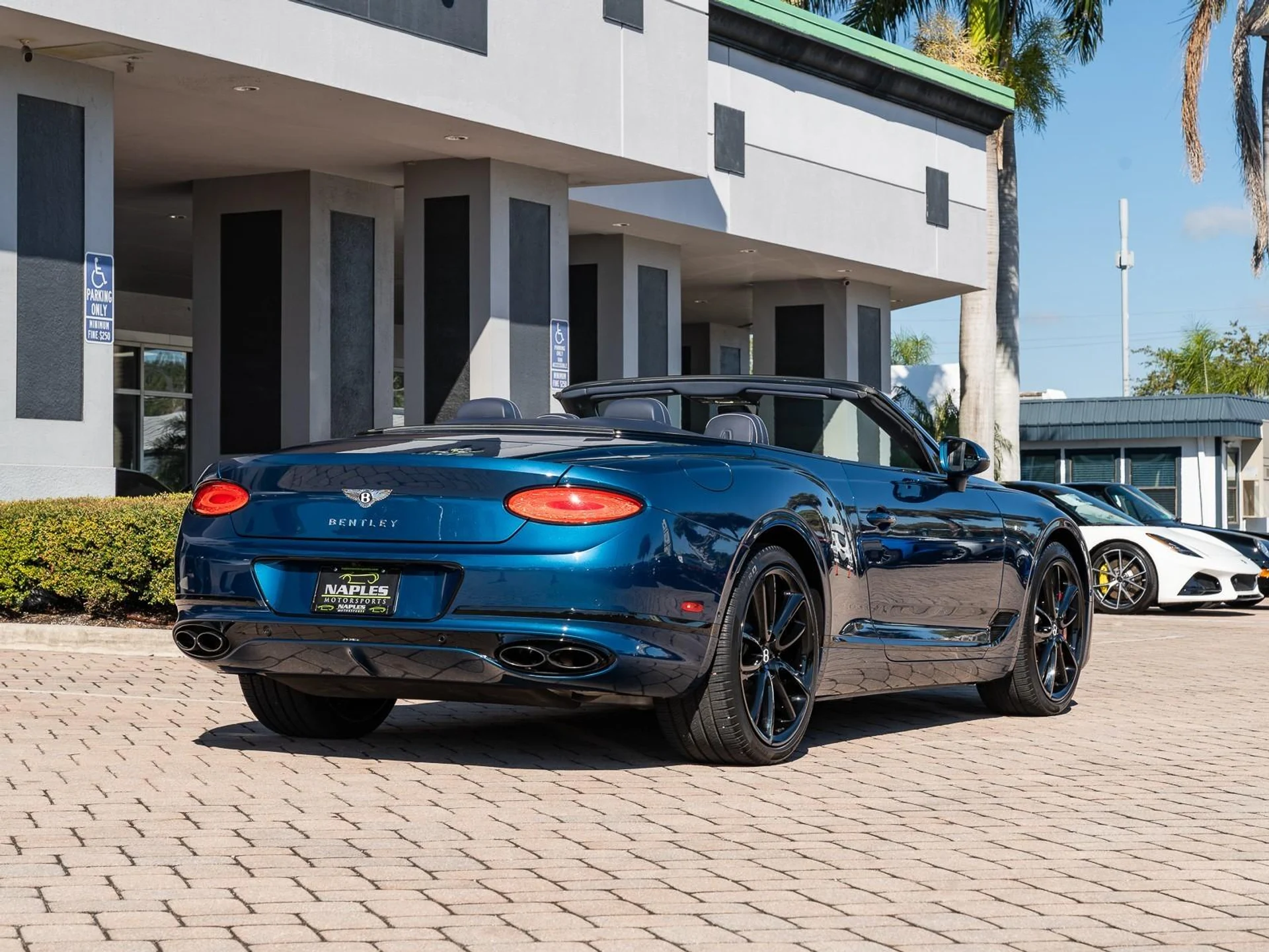 mph039_3705982872_Used_2022_Bentley_Continental_GT_V8_1764022019_e98c11eab2