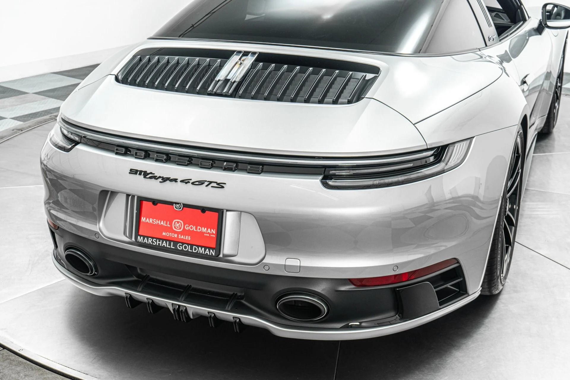mph039_3723032284_Used_2022_Porsche_911_Targa_4_GTS_1781103510_2f59e20ca3