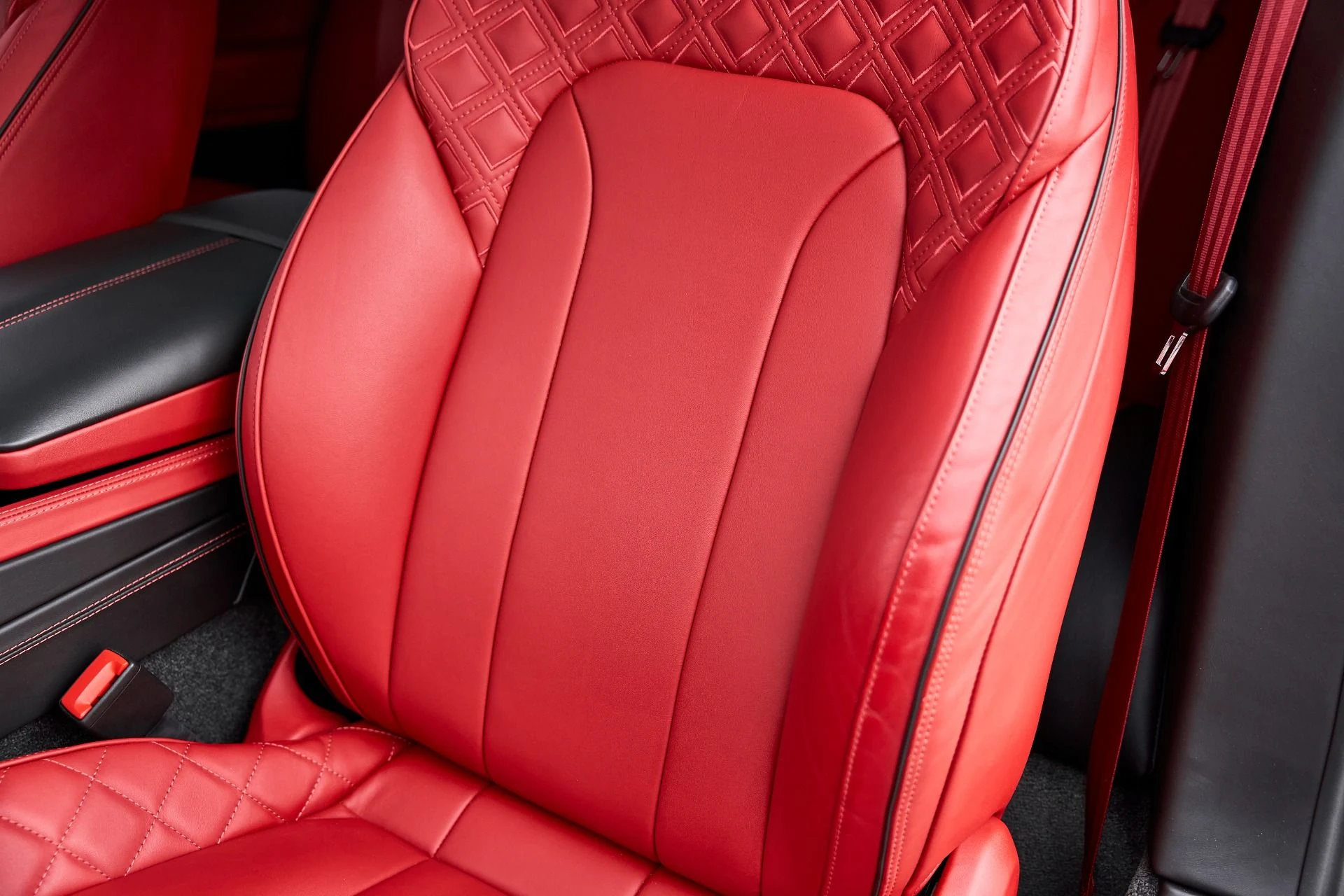 mph039_374051547_Used_2022_Bentley_Continental_GT_V8_1766784194_cd4a2ea425