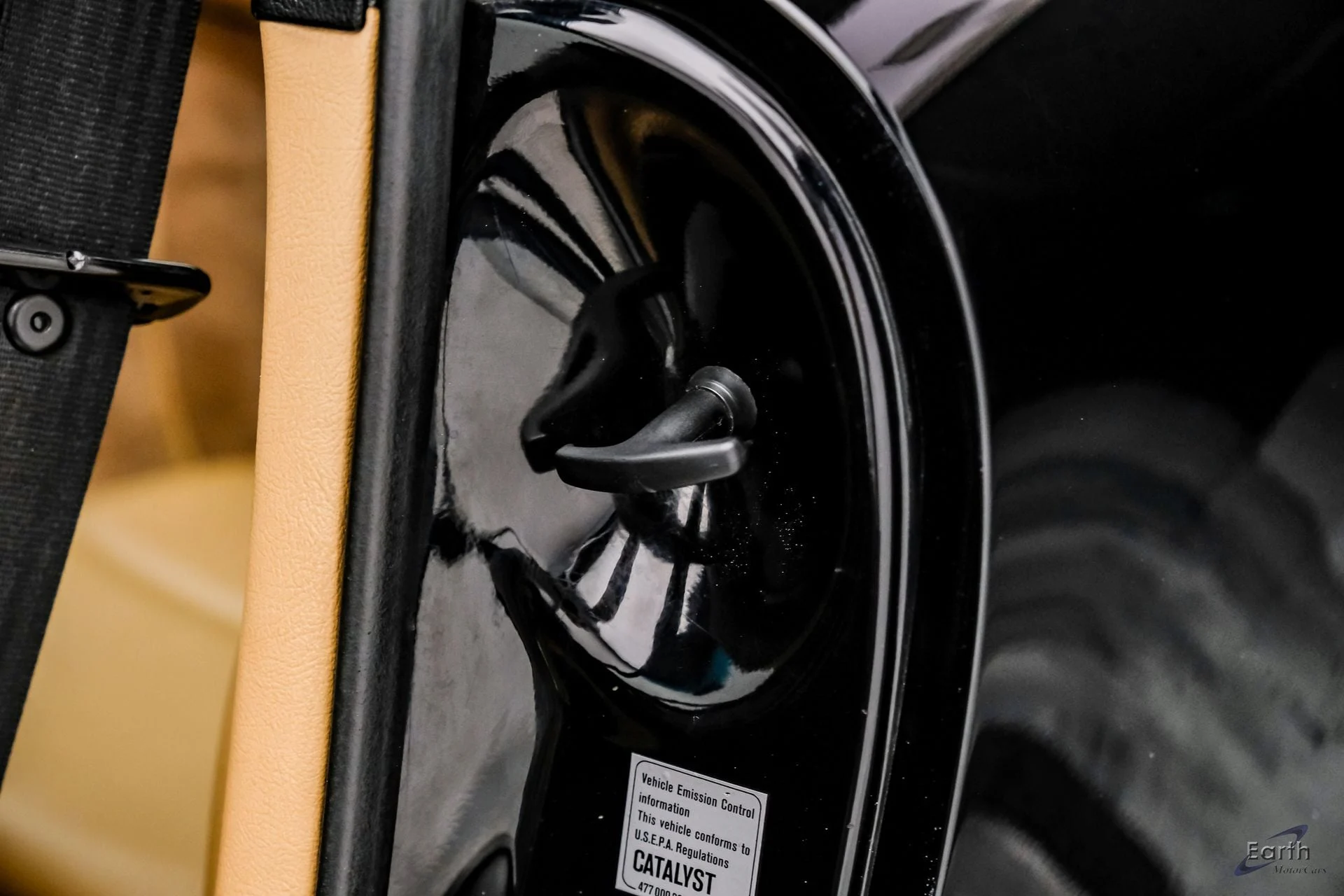 mph039_3753245930_f383021138f3ff84d603057de77e4689x_0dcb583f19