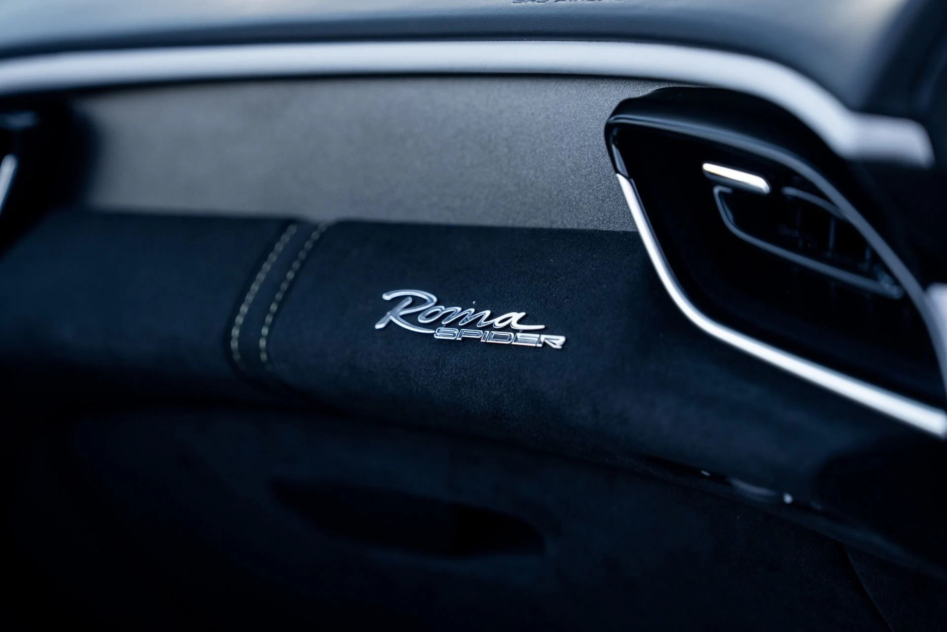 mph039_3765510366_Used_2024_Ferrari_Roma_Spider_1764029039_23d051792e