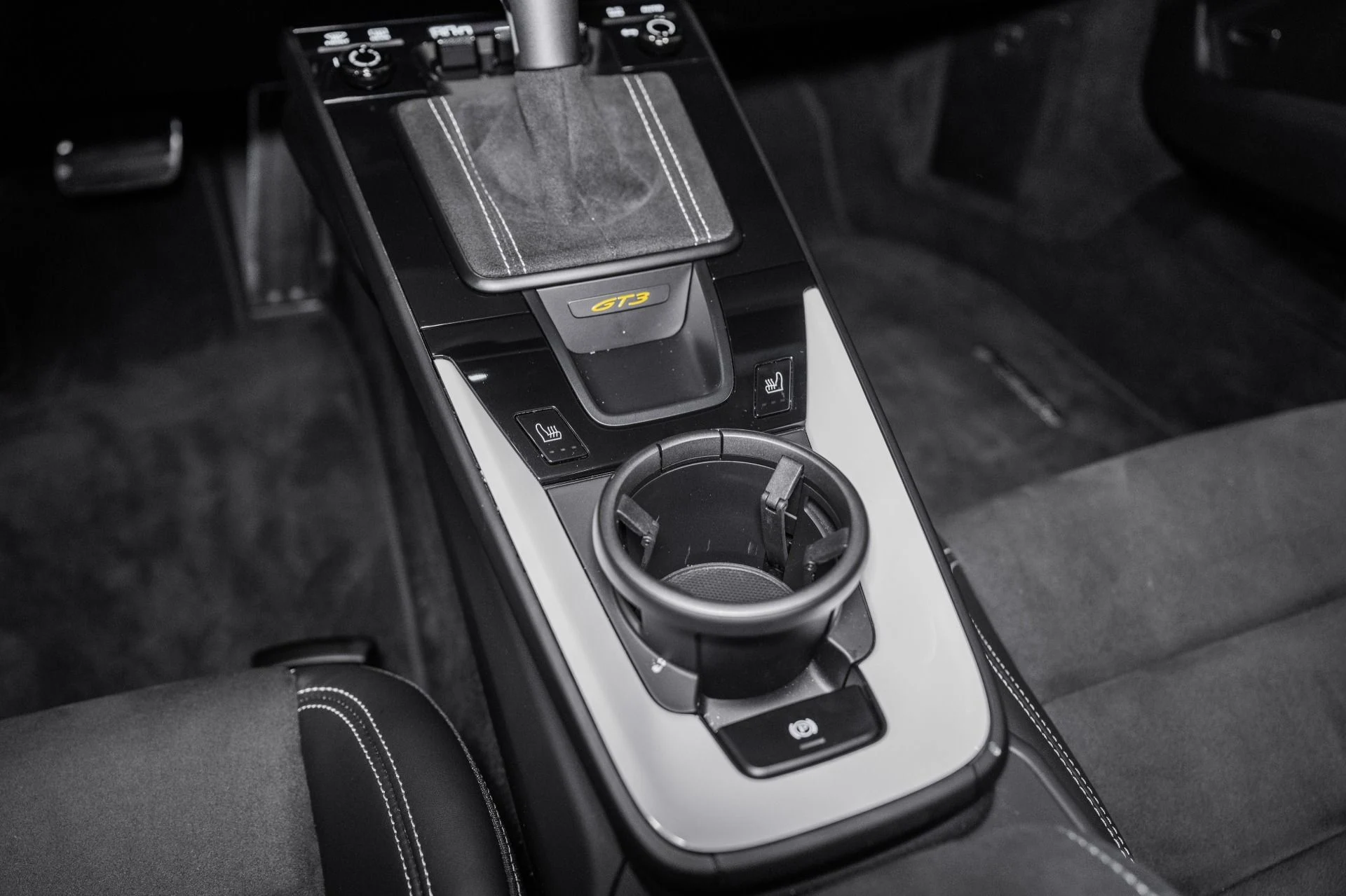 mph039_3770382730_Used_2022_Porsche_911_GT_3_1767714919_9adbaaefb2