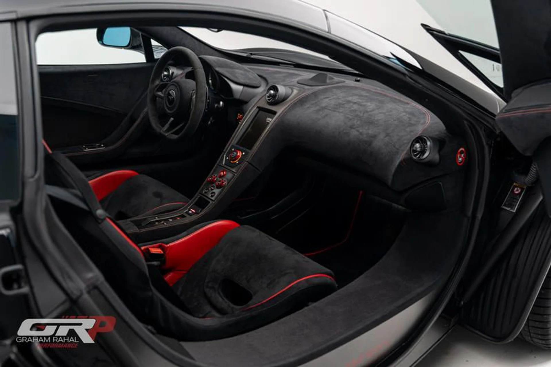 mph039_3771913924_9931525_B_D8_FE_46_FD_B1_D7_9_D6_B74483559_8bf8a98f09