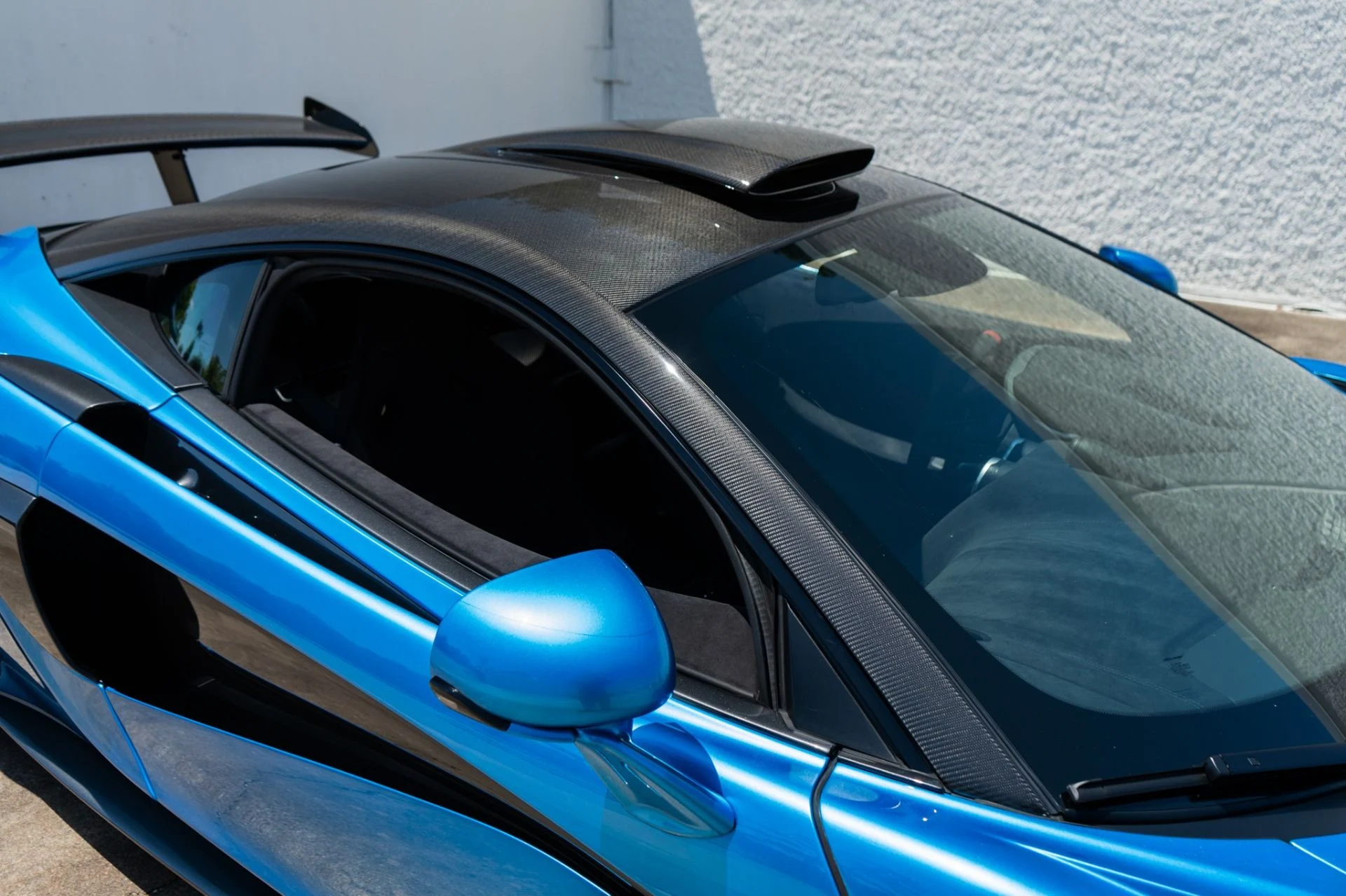 mph039_3776414541_Used_2020_Mc_Laren_620_R_1787598214_d4f0ee074e
