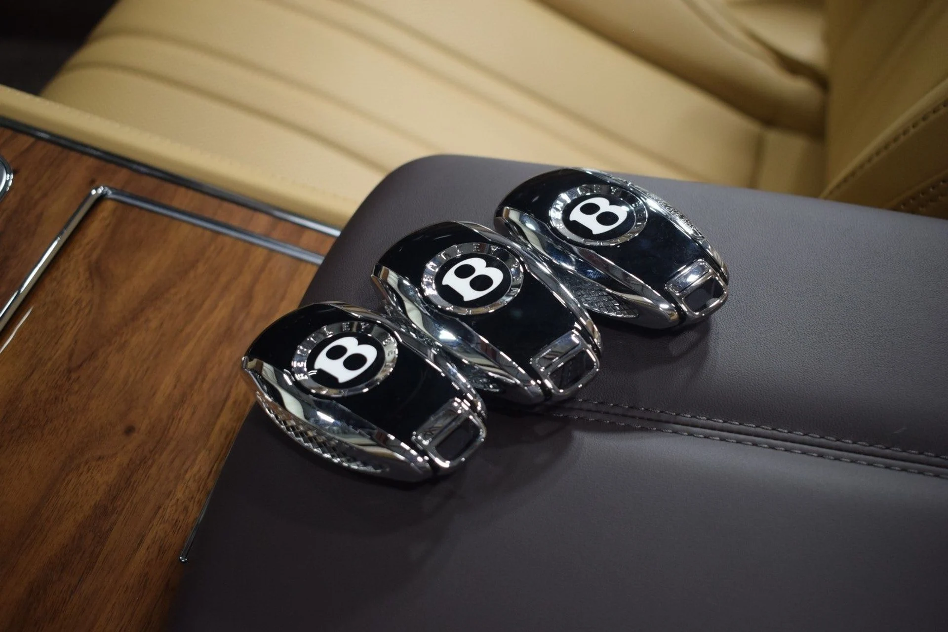 mph039_3778145372_a23bc00d59eec1b83c4a6b86556e2b6bx_254410274a