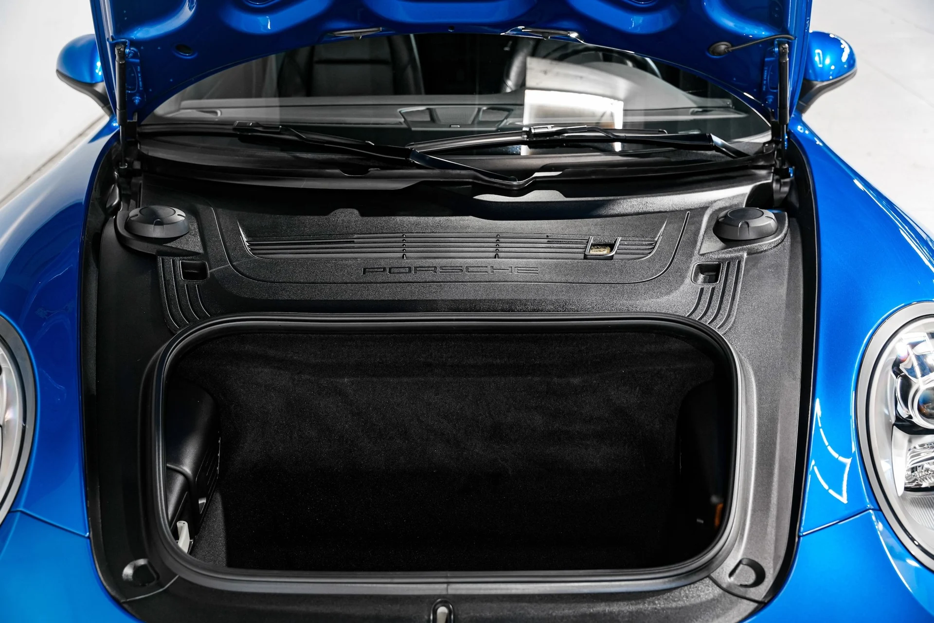 mph039_378580345_a6823bd754d95e51204bf09f9edae745x_481f015da9