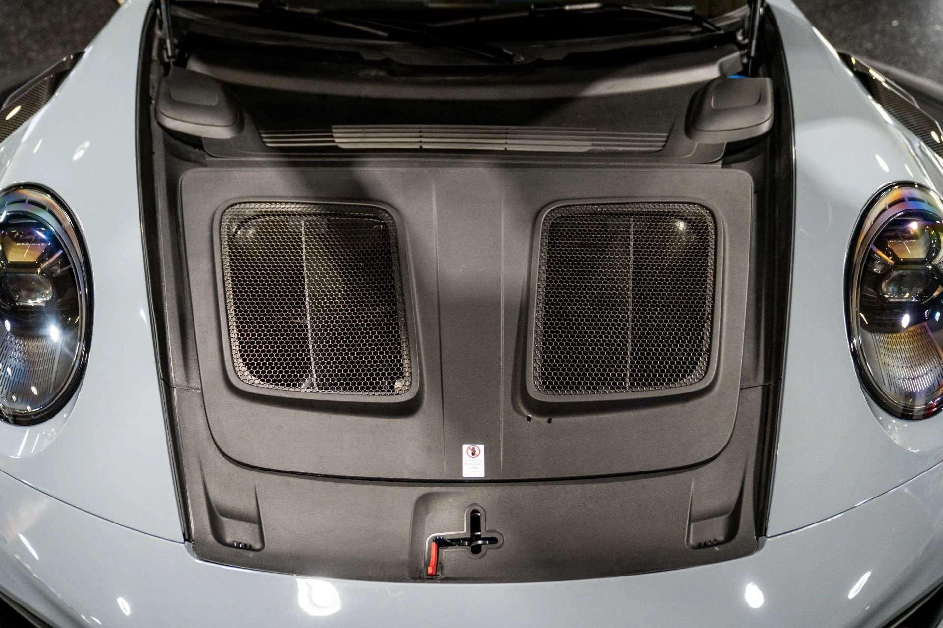 mph039_3794050690_Used_2024_Porsche_911_GT_3_RS_Arctic_Grey_Weissach_Package_1768063578_7e7f92be48