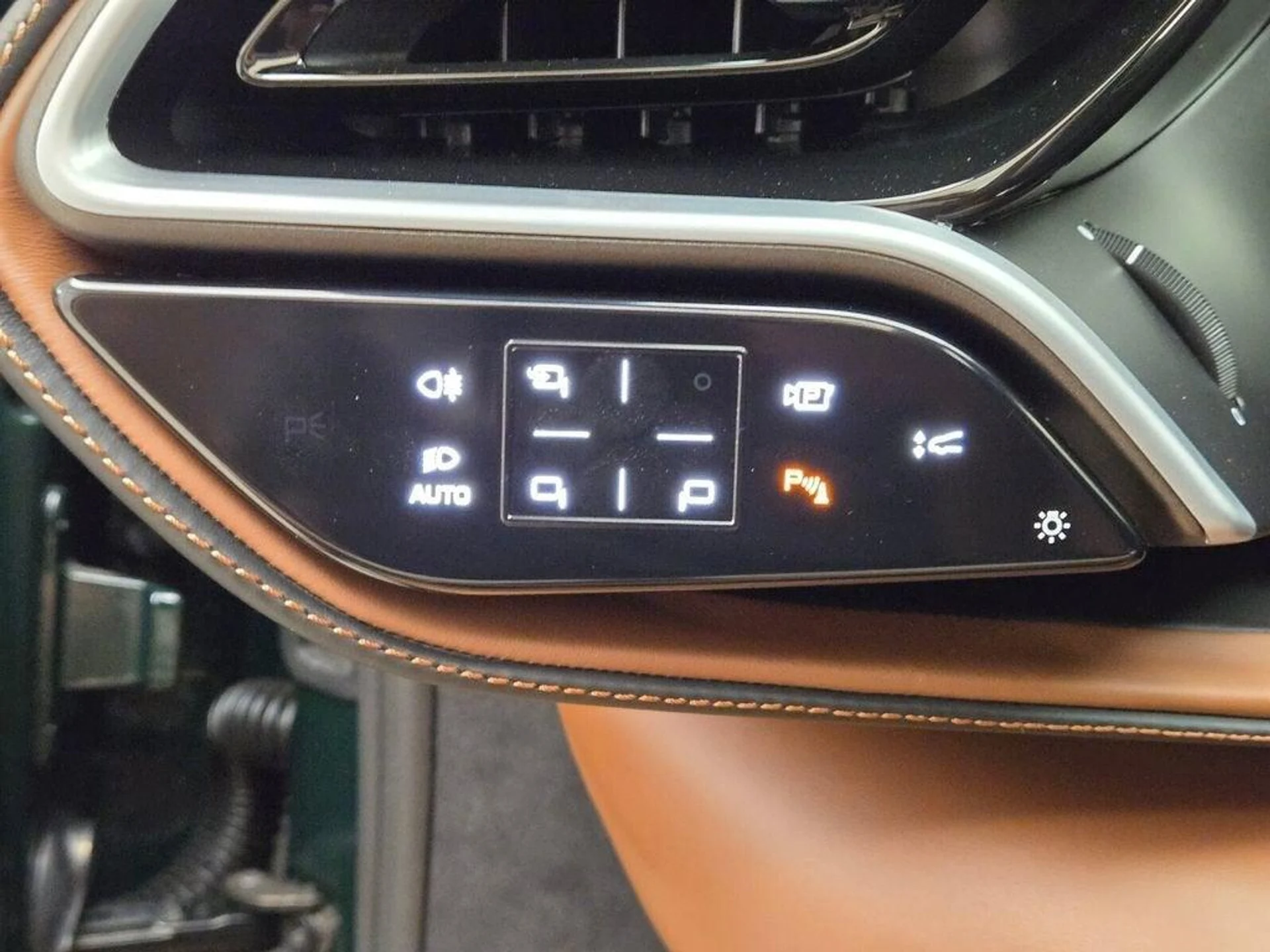 mph039_3803274970_Used_2024_Ferrari_296_GTS_1775320586_9c6e5f496d