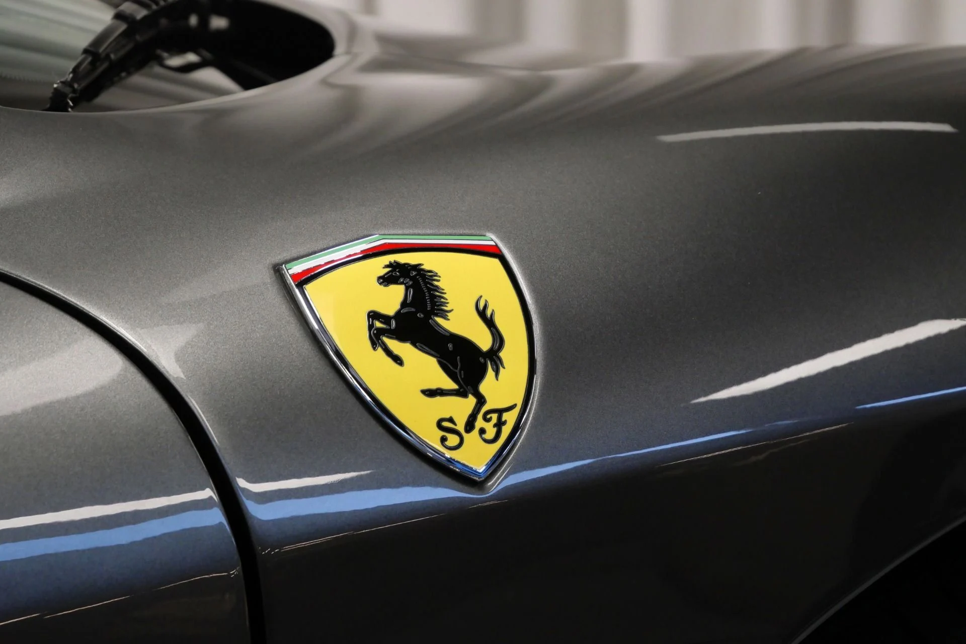 mph039_3810283789_Used_2005_Ferrari_F430_1760551020_db2e29e365