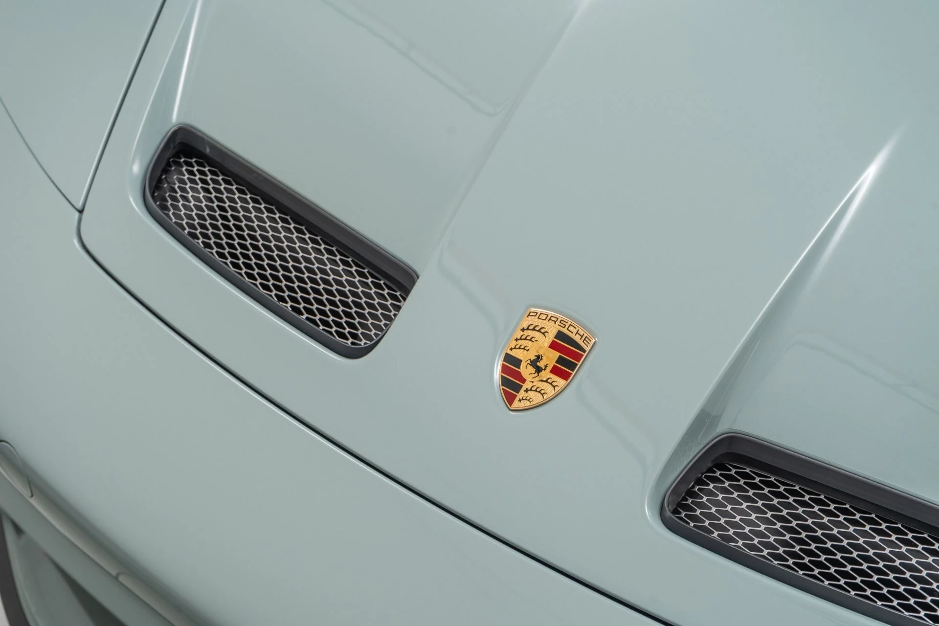 mph039_3812282342_Used_2024_Porsche_911_ST_6_Speed_Manual_PCC_Bs_Super_Low_Miles_1766178235_c6fa66ac47