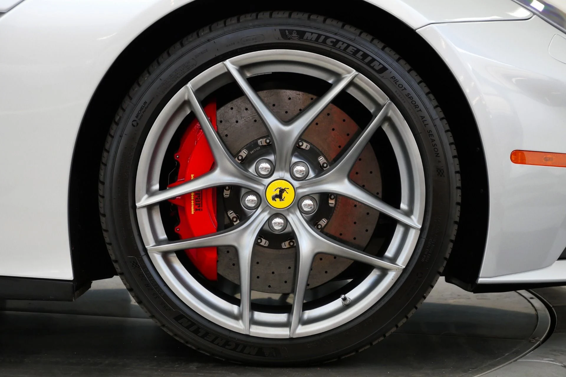 mph039_3821858451_Used_2015_Ferrari_F12berlinetta_Extensive_Interior_Carbon_Fiber_Diamond_Stitching_1790872038_d583bc7830