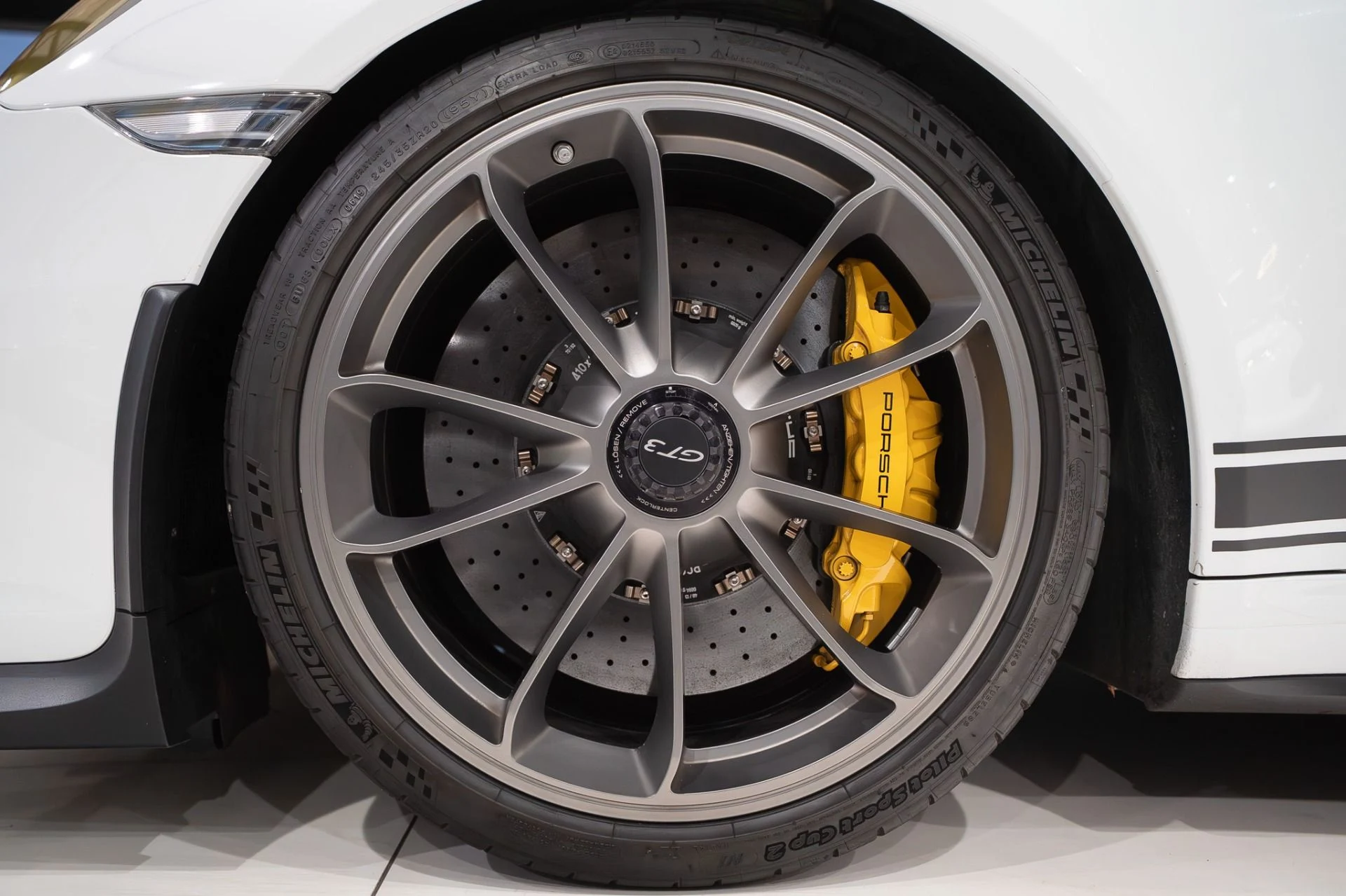 mph039_3822420458_13450_p40_l_3ab69163d8