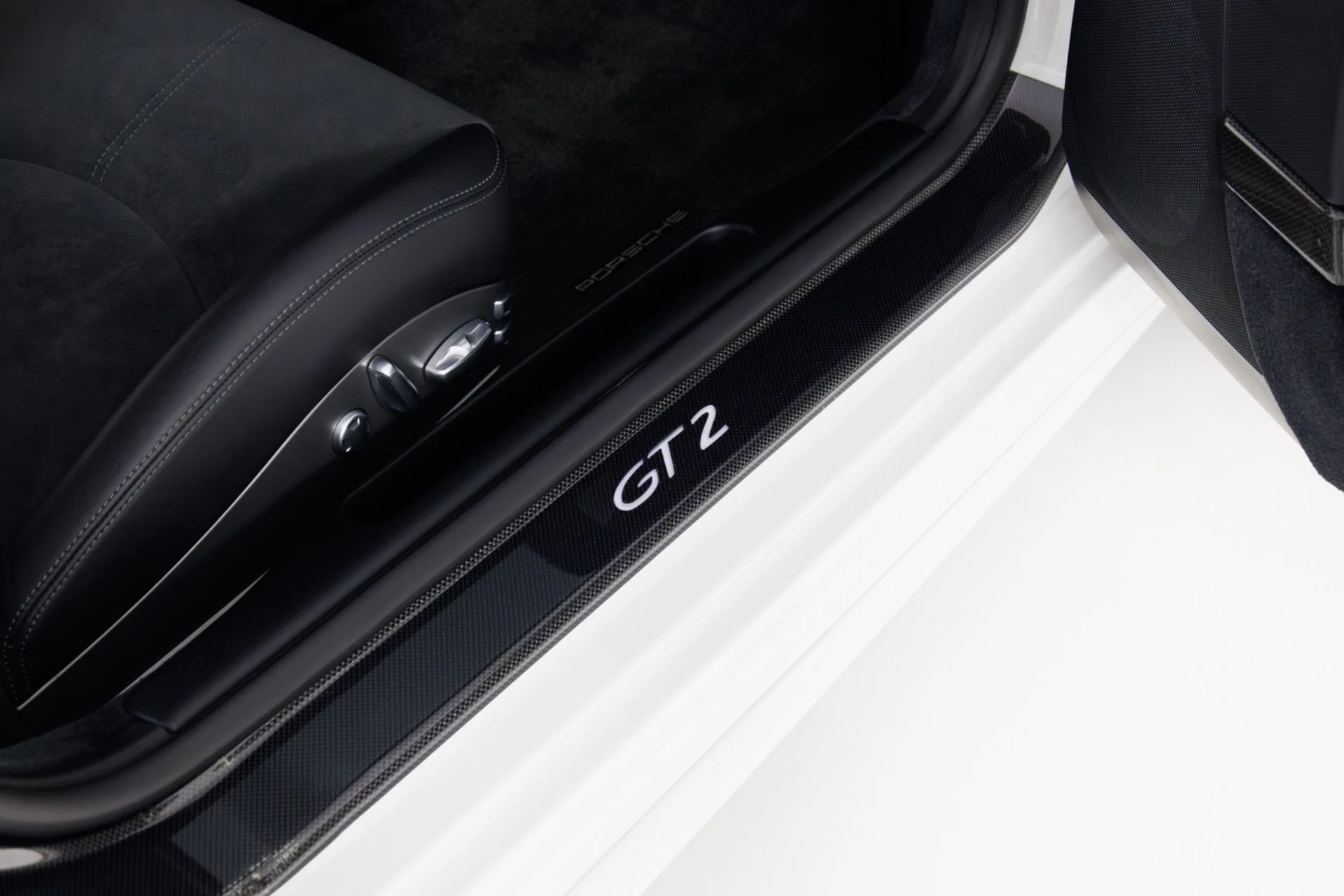 mph039_3825598450_Used_2008_Porsche_911_GT_2_1773330762_e92a70753c