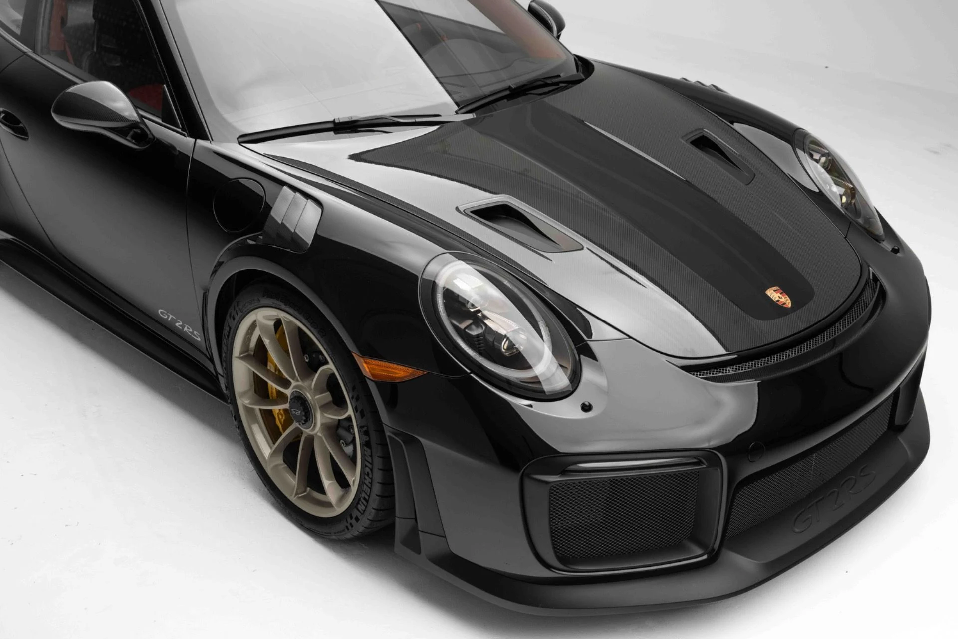 mph039_3832756308_Used_2018_Porsche_911_GT_2_RS_1774025664_23c3b1752e