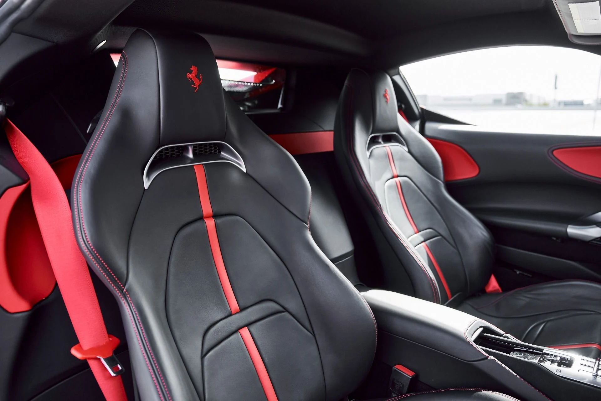 mph039_3845363159_Used_2021_Ferrari_SF_90_Stradale_Base_1772246671_27d7d4b322