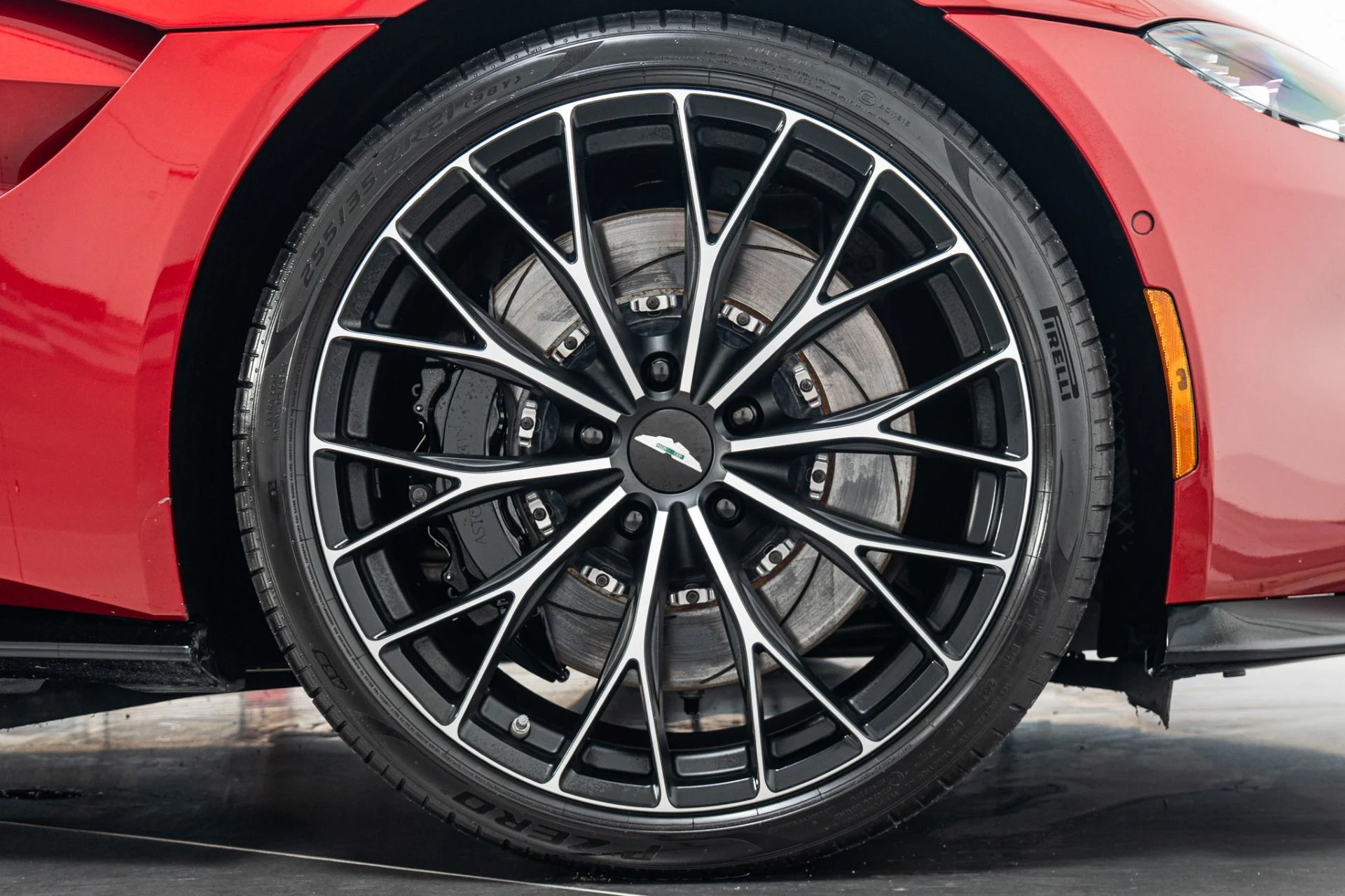 mph039_3870171899_Used_2023_Aston_Martin_Vantage_V8_Diamond_Turned_Wheels_Black_Packs_Contrast_Stitching_1783518748_ecf301d0aa
