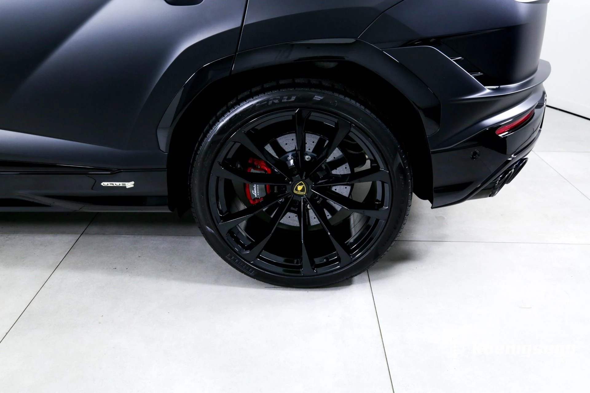 mph039_3871934870_Used_2024_Lamborghini_Urus_S_1761085522_9e9e5ee56c