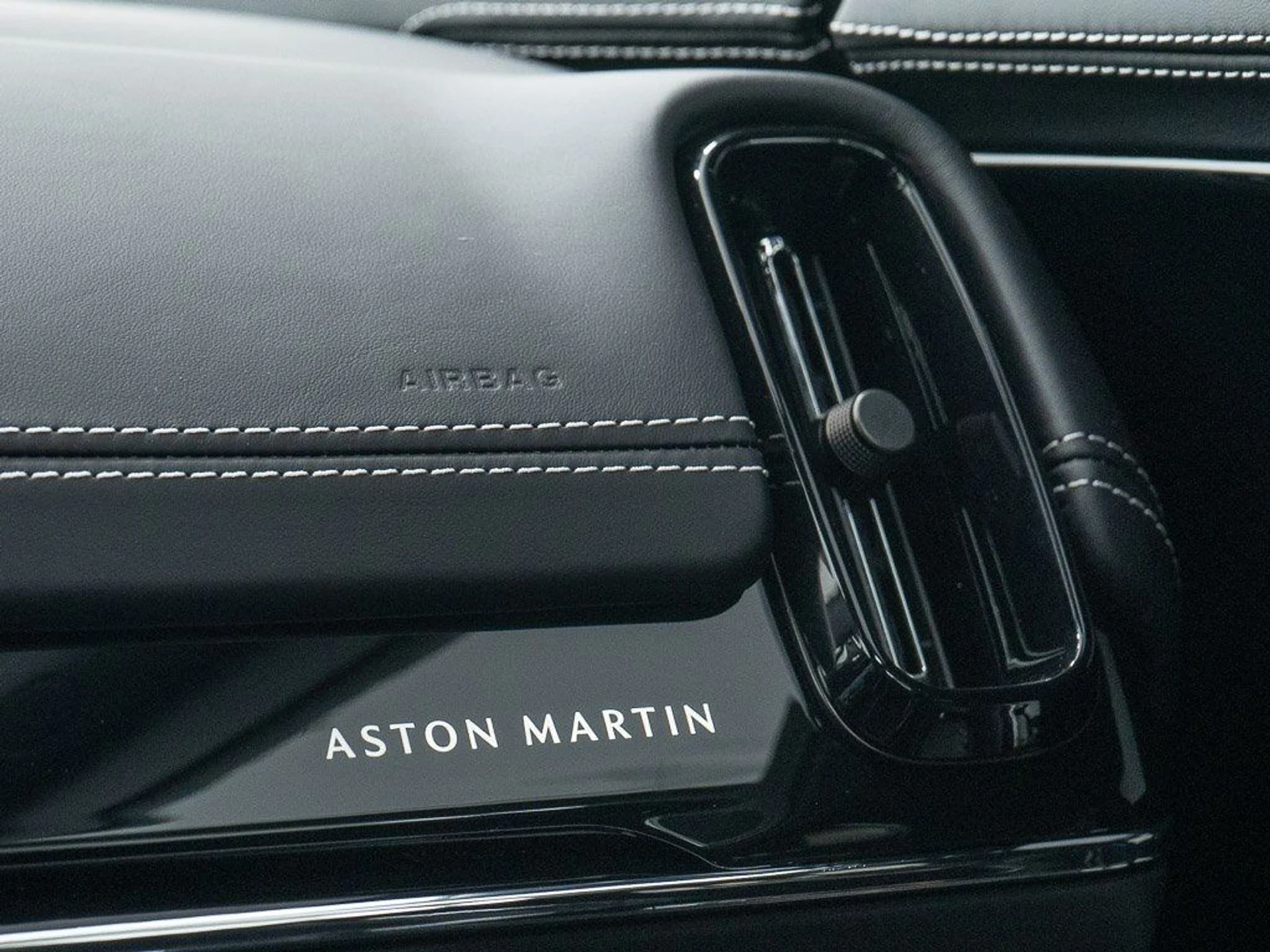 mph039_3872754388_8ab86d4357b0826e32cf2fa05cb2a170_2c4537ce1c