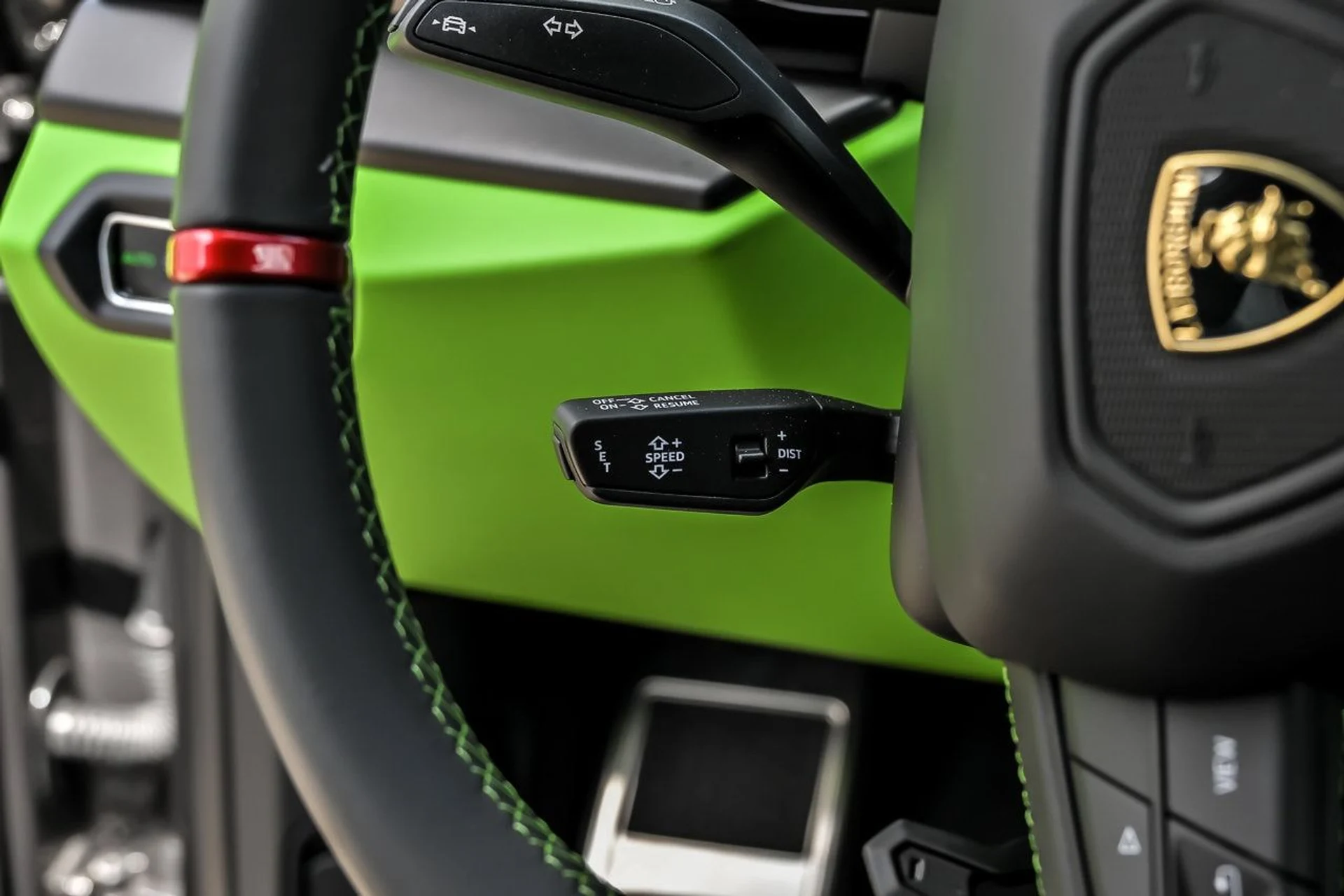 mph039_3874872396_f15b40f810930ab33d7c50604b351d32x_4d6bad39aa