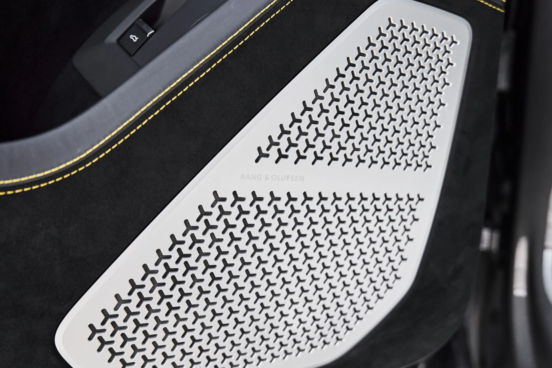 mph039_3875913600_Used_2024_Lamborghini_Urus_Performante_1781228458_4292a79fe0