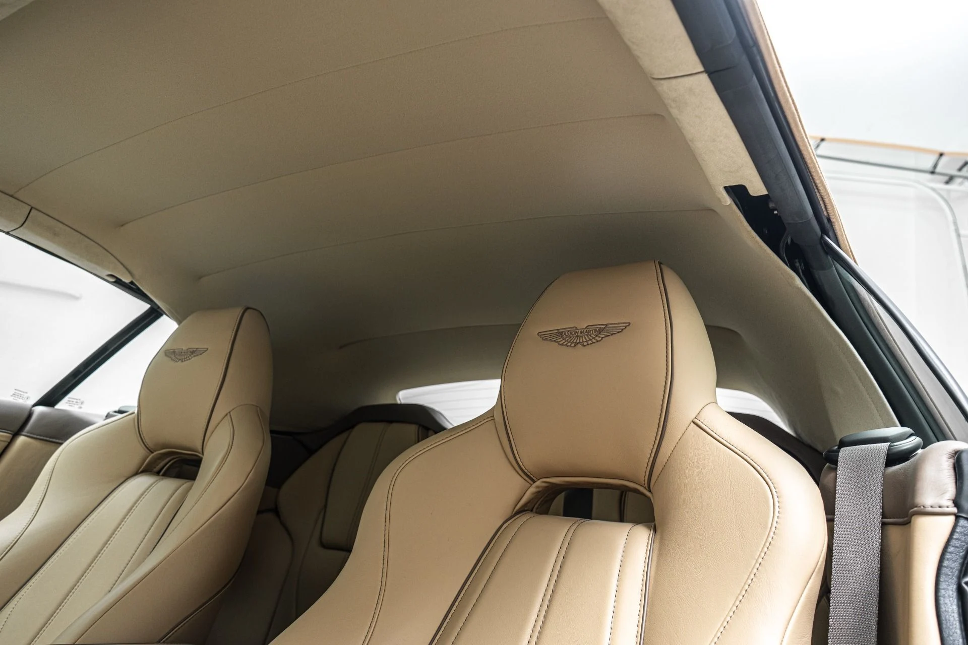 mph039_3904485769_Used_2014_Aston_Martin_DB_9_Volante_Very_Low_Miles_Pearlescent_Paint_V12_Power_1773670824_6ef3dd25c9