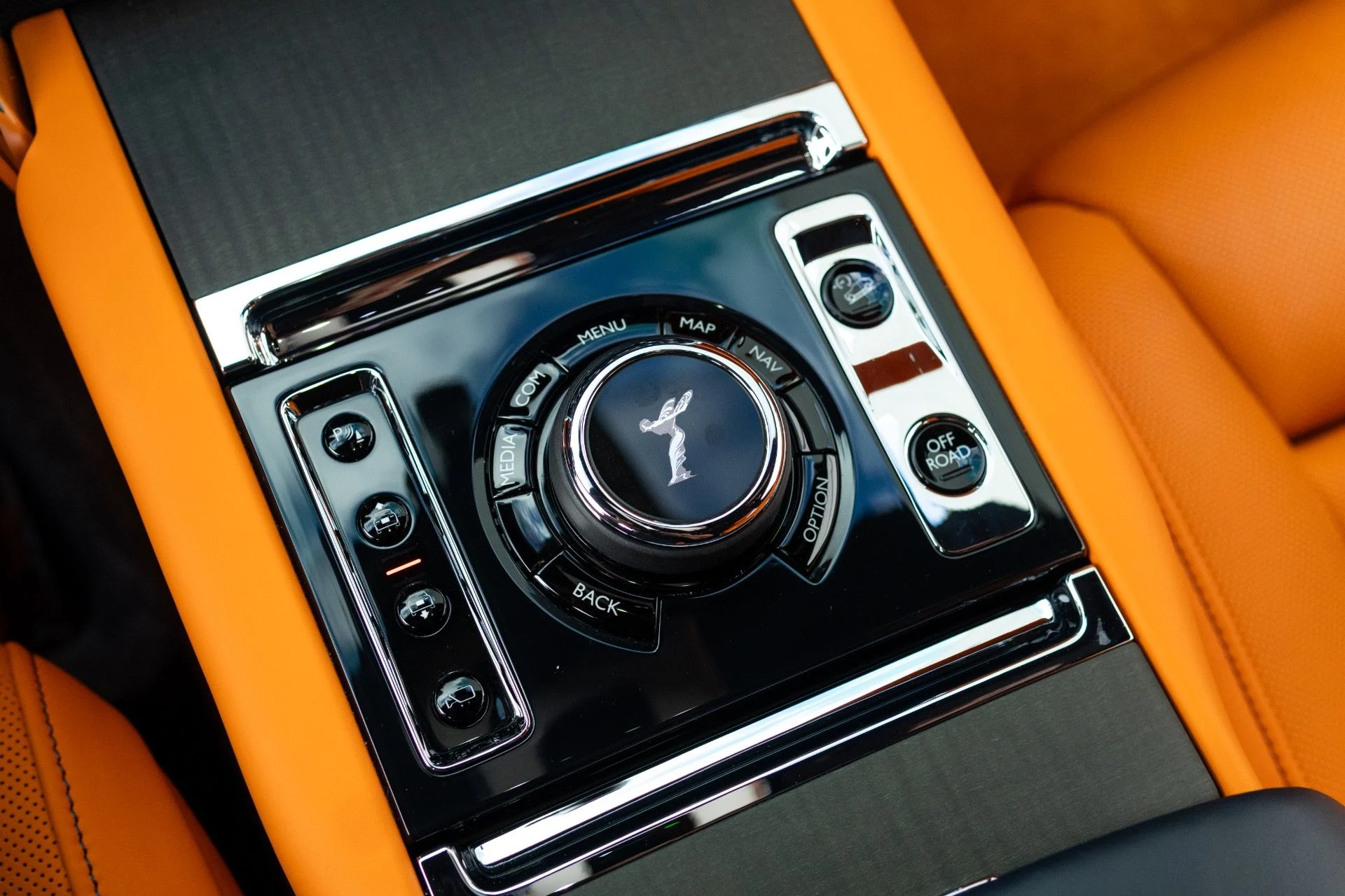 mph039_3921525192_Used_2023_Rolls_Royce_Cullinan_1766776442_df21319b2d