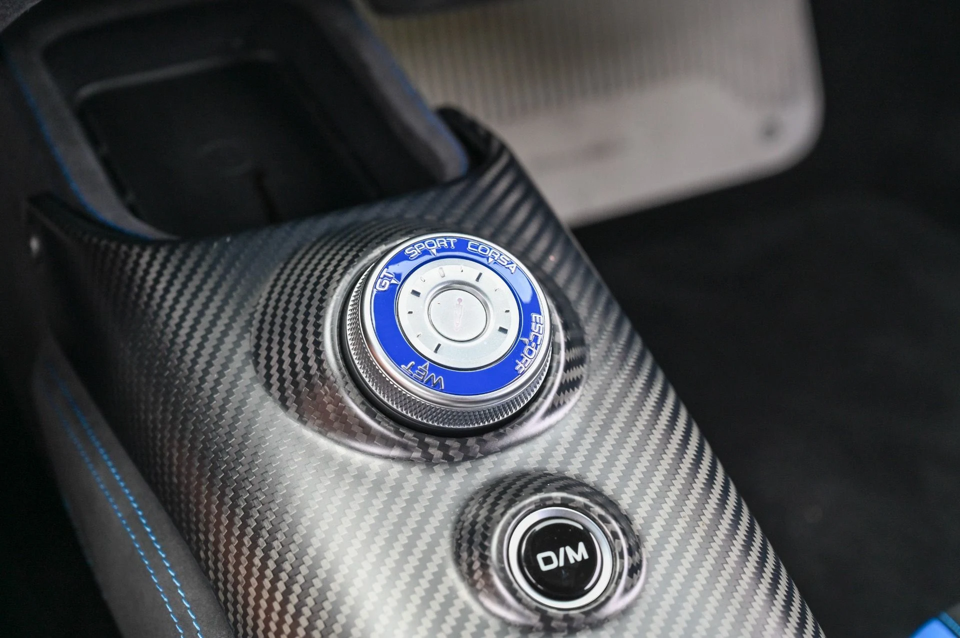 mph039_3926675107_Used_2022_Maserati_MC_20_1715696663_a40a600938