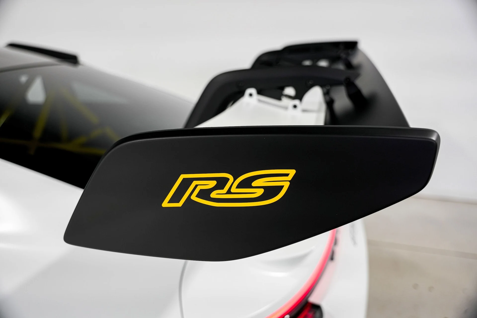 mph039_3928160000_0e80102f01a3d46831950e9609843e89x_3bd820ee7c