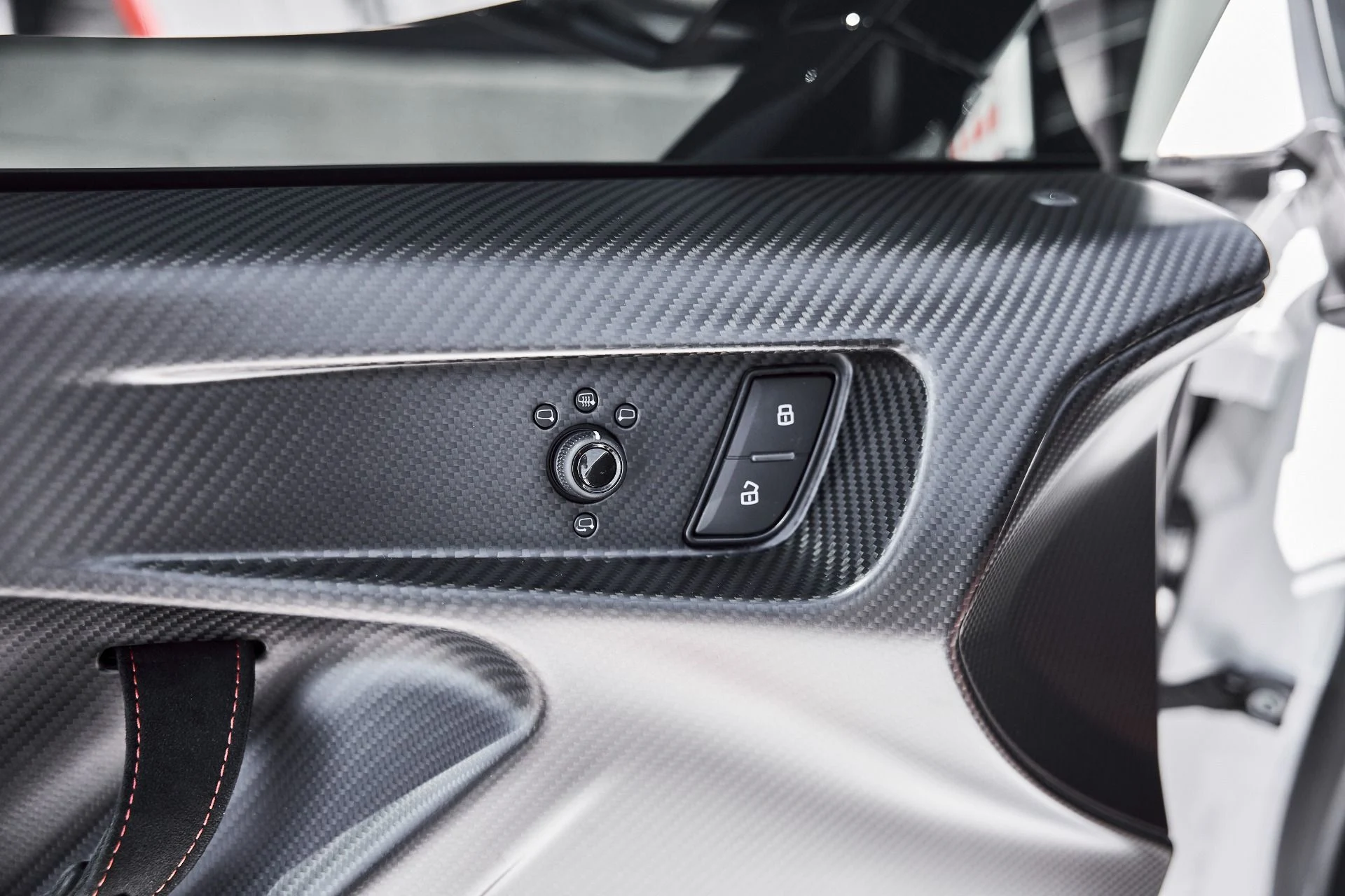 mph039_3938680566_Used_2024_Lamborghini_Huracan_STO_Base_1775782814_da33c1ca38