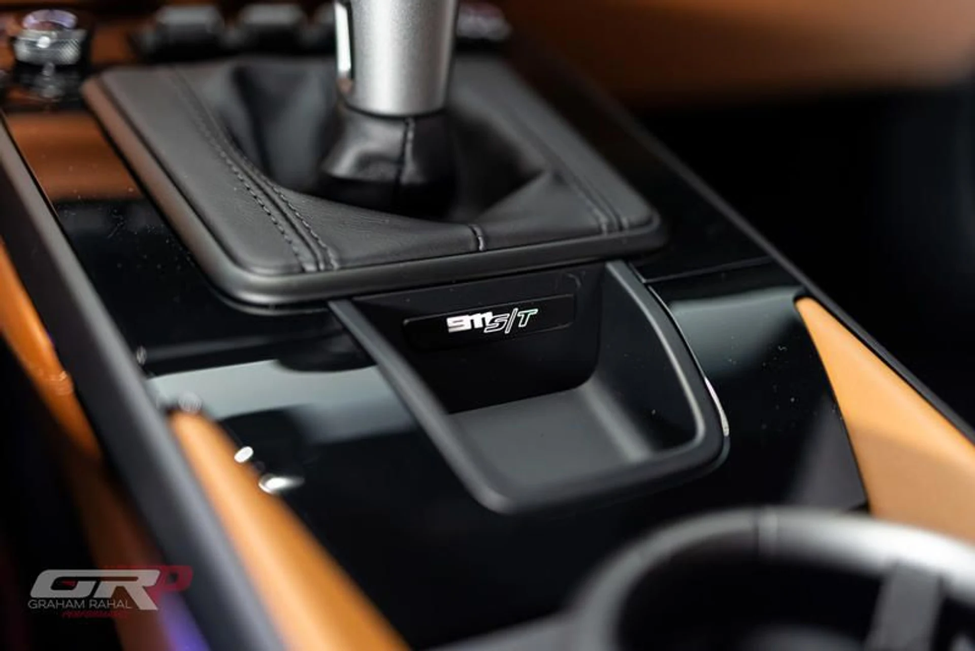 mph039_3939387473_36902_D06_2161_48_F1_AE_27_B0_FD_940500_D2_195b3415c5