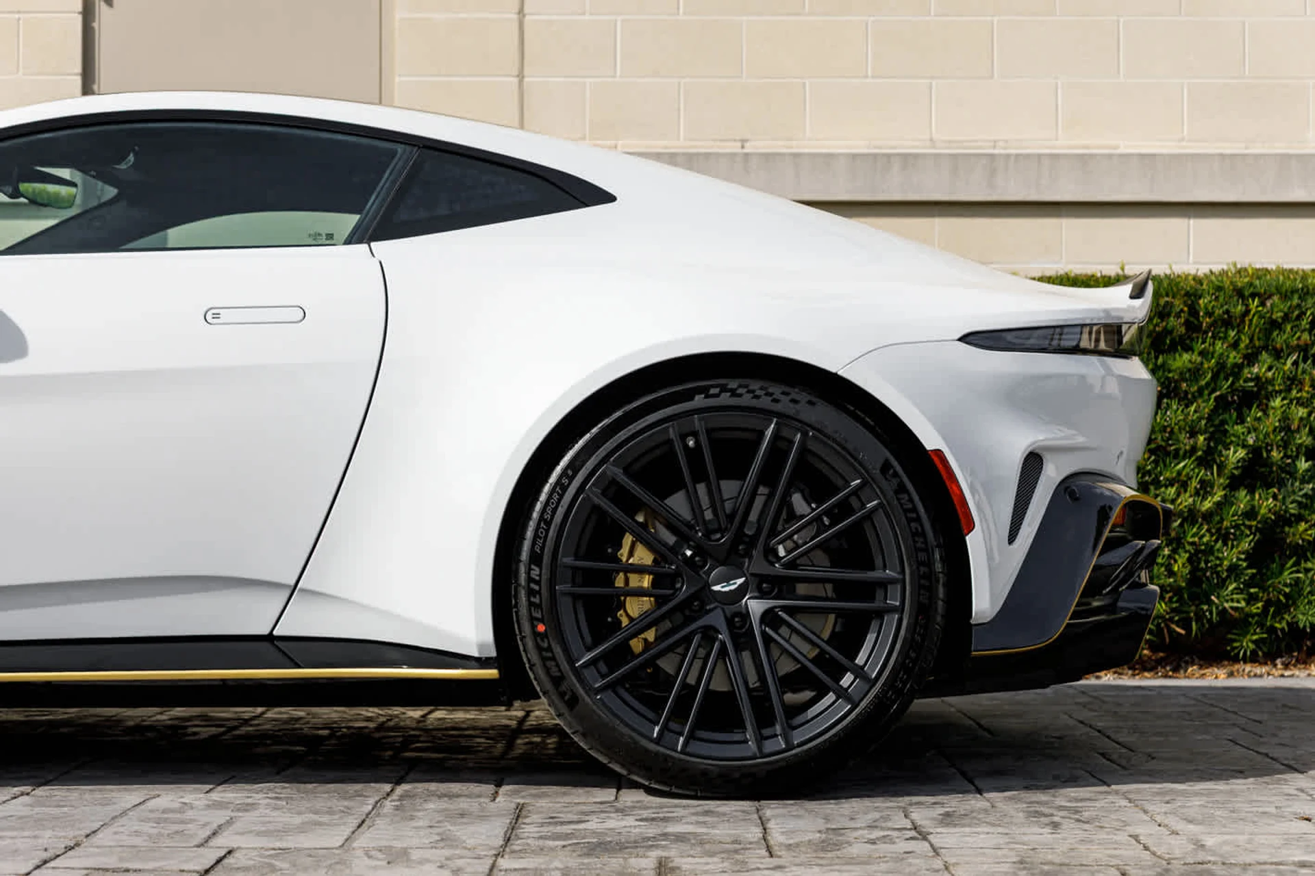 mph039_3954790487_40_a450757799