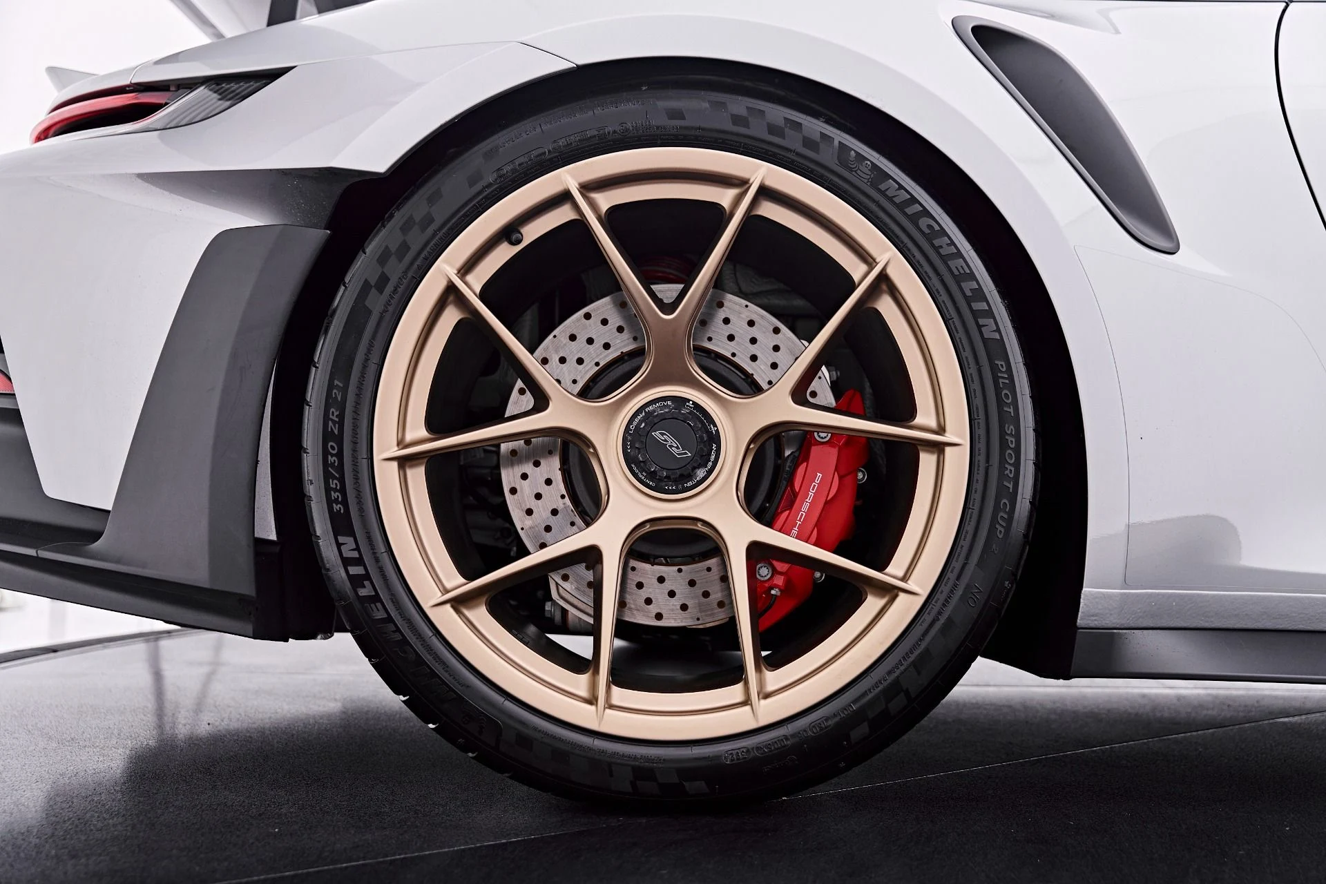 mph039_3956407083_Used_2025_Porsche_911_GT_3_RS_1785791023_7486f0c40d