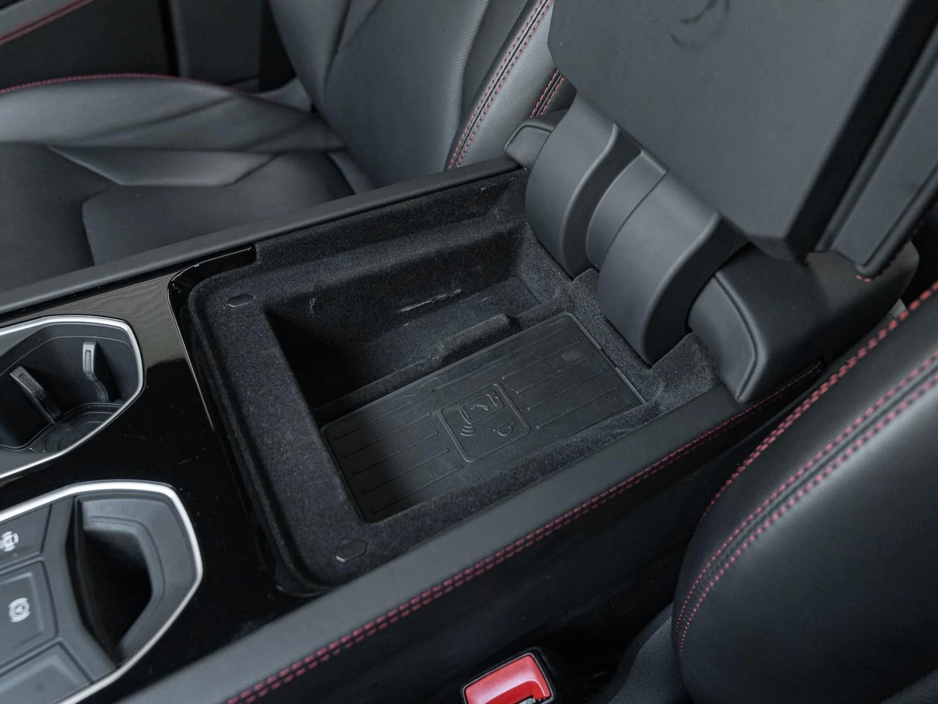 mph039_3960814133_Used_2020_Lamborghini_Urus_1753203958_3e0f4a0747