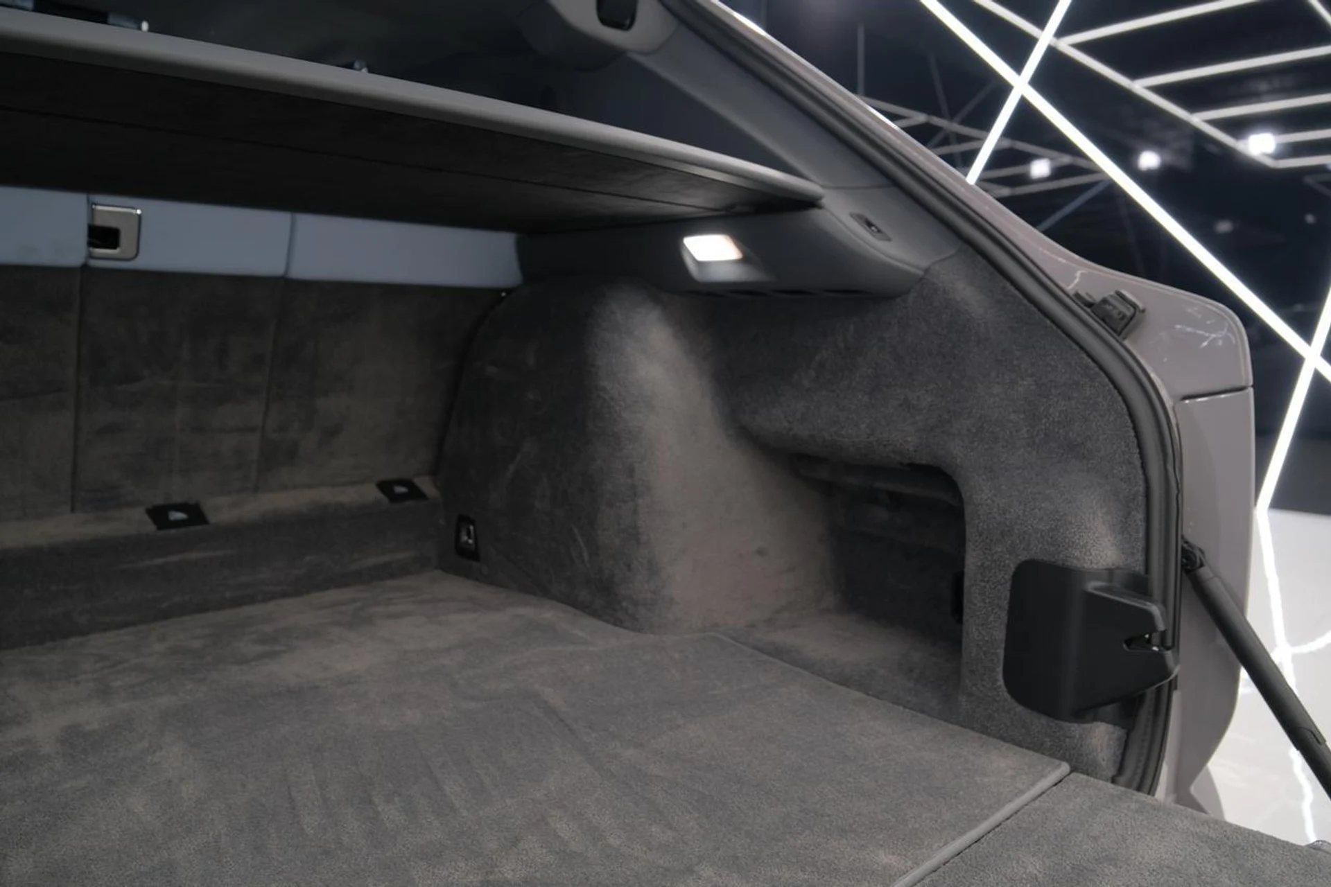 mph039_3964614281_b7baaab47068dd86352ecdc6f2800f9d_2185800196