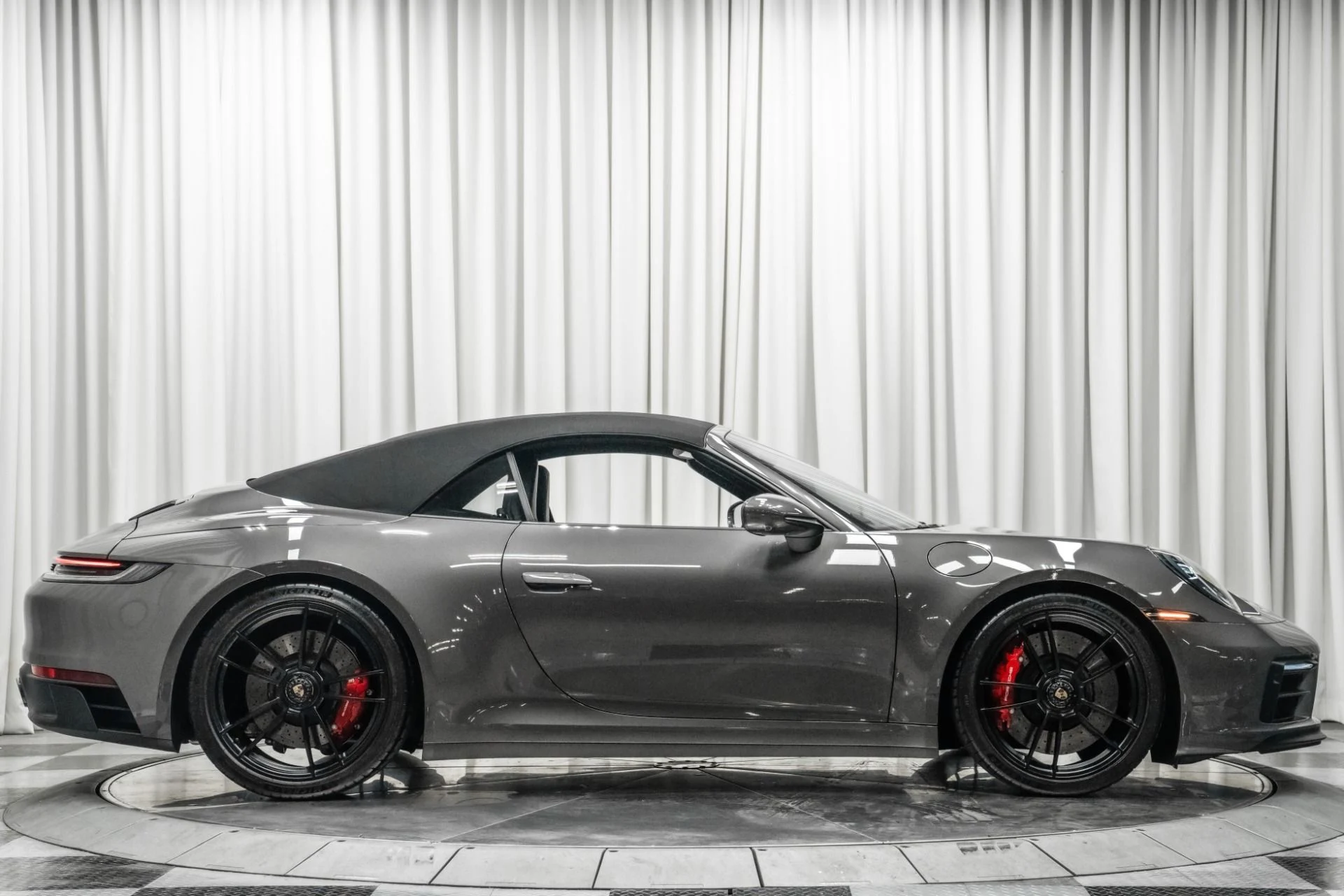 mph039_399154683_Used_2023_Porsche_911_Carrera_GTS_Cabriolet_1762199803_c6cba4a67d