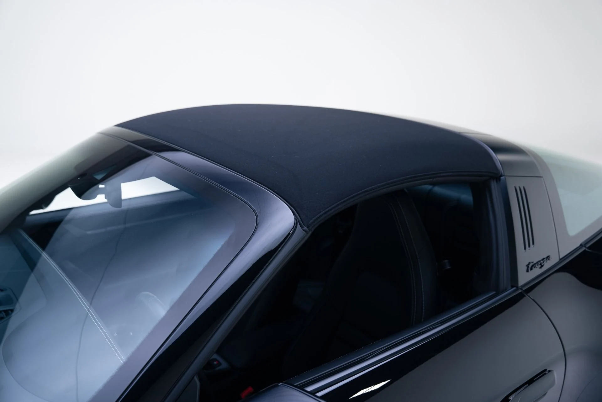 mph039_4000891249_Used_2024_Porsche_911_Targa_4_1767819138_df02413790