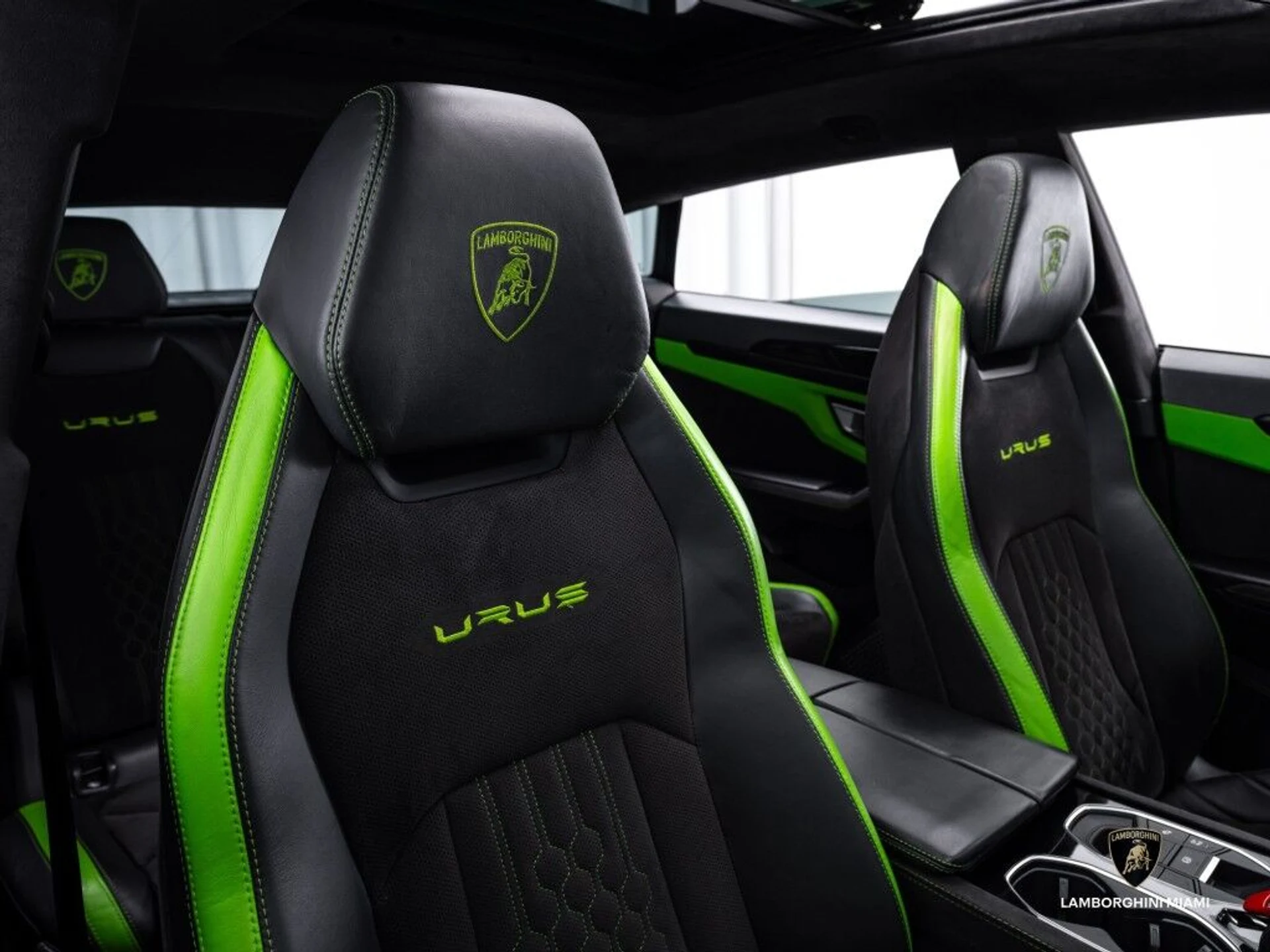 mph039_4004013825_4ec971f51f9e89c18c3a11e2e71b5da3_715c1e1686