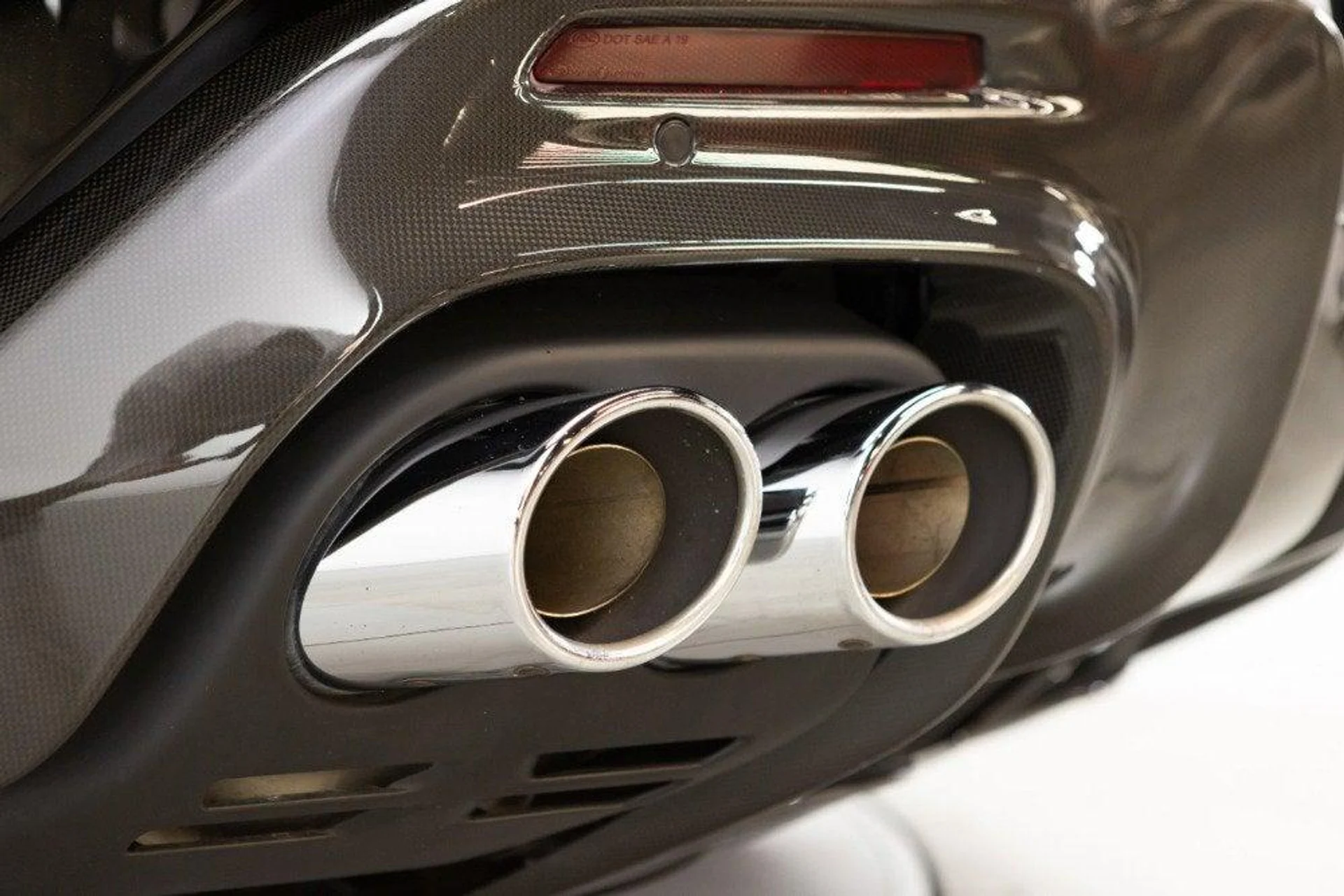 mph039_4008818953_Used_2025_Ferrari_Purosangue_1777382823_9a955c8b8a