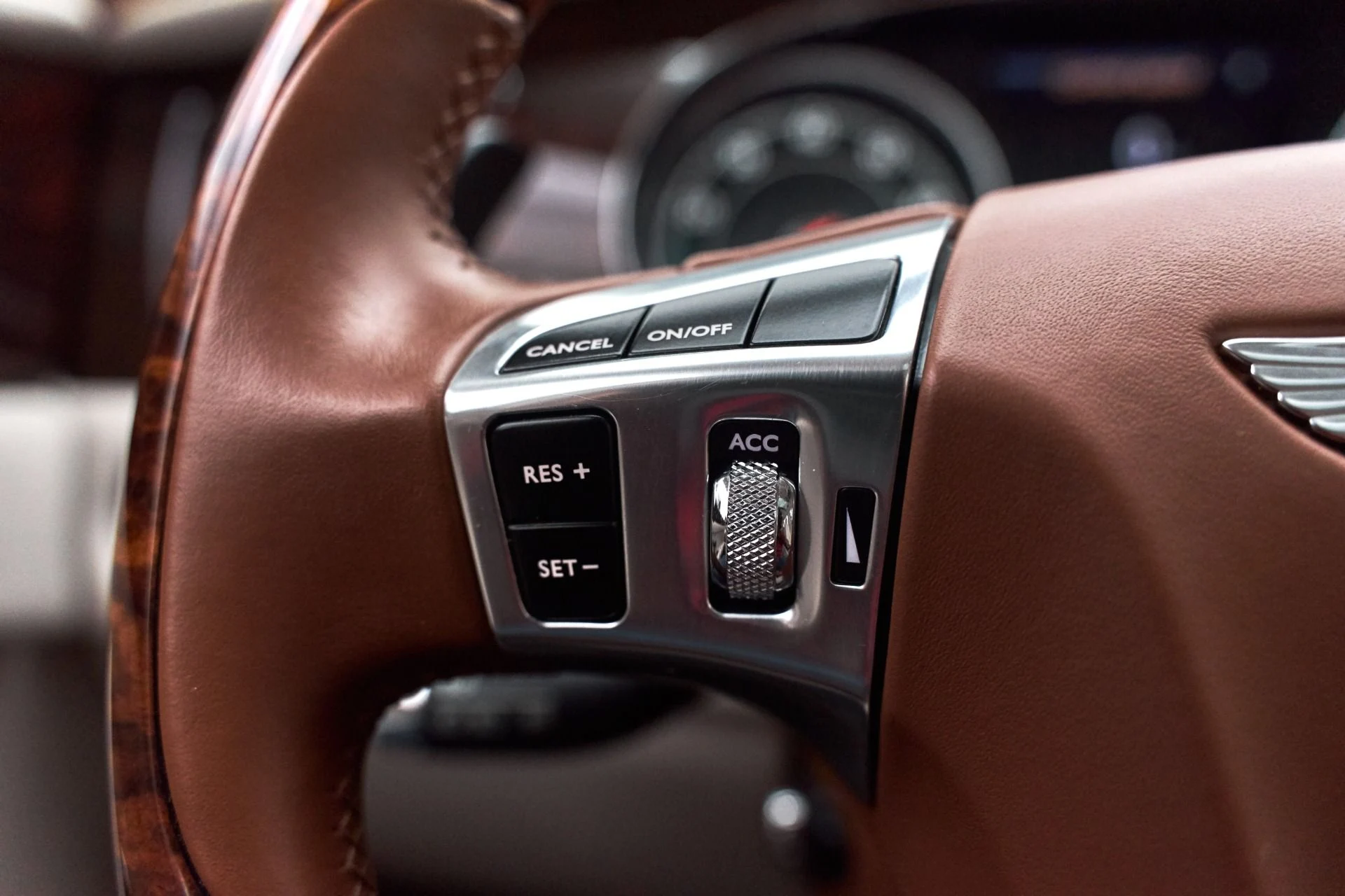 mph039_4039094131_Used_2015_Bentley_Flying_Spur_V8_1615575187_6e46c3eb24