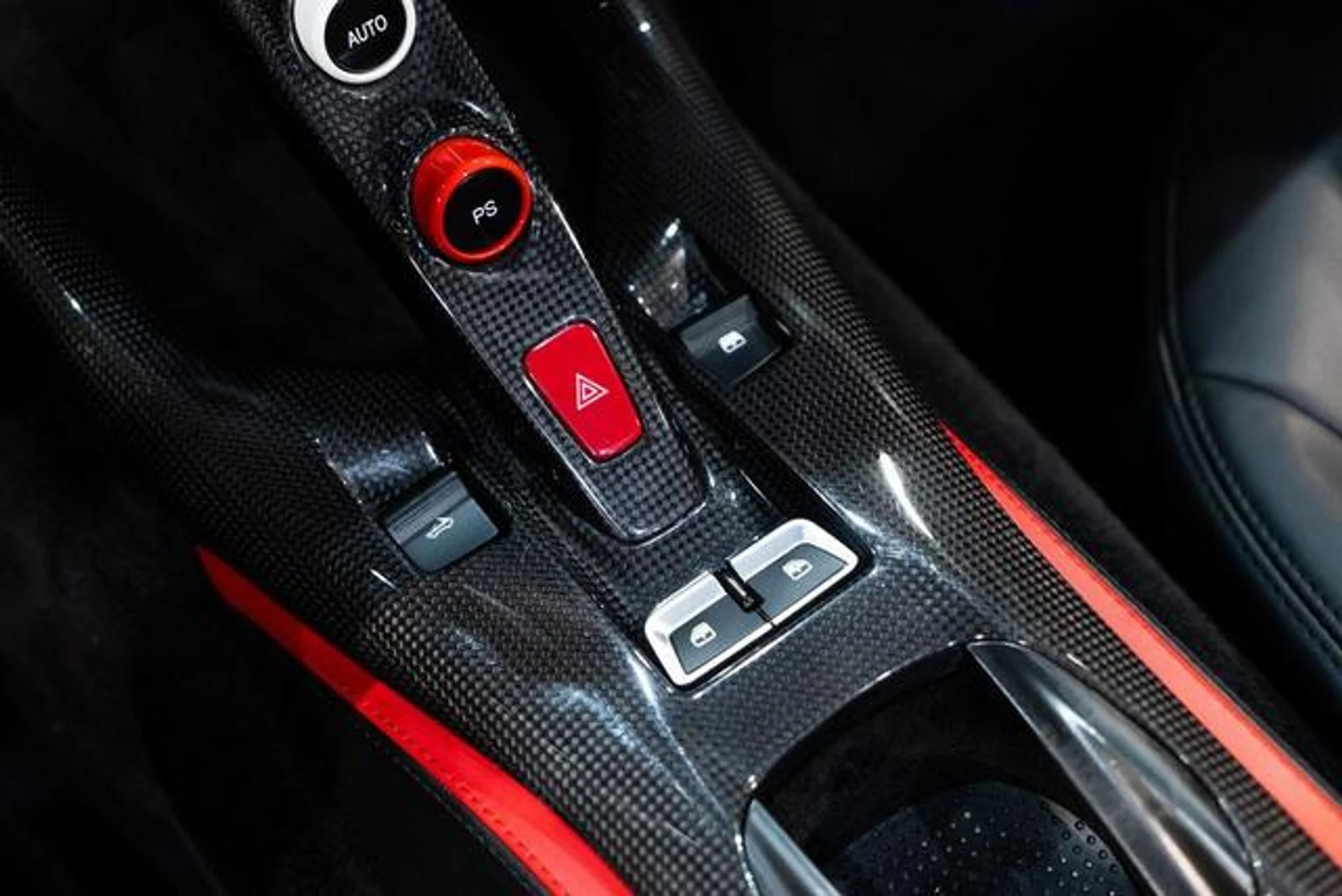 mph039_4053669923_L6_Nnm_Umv_Yvv_Hfa_OD_Xg_N_Qrk3xn_MI_5cfbbf1394