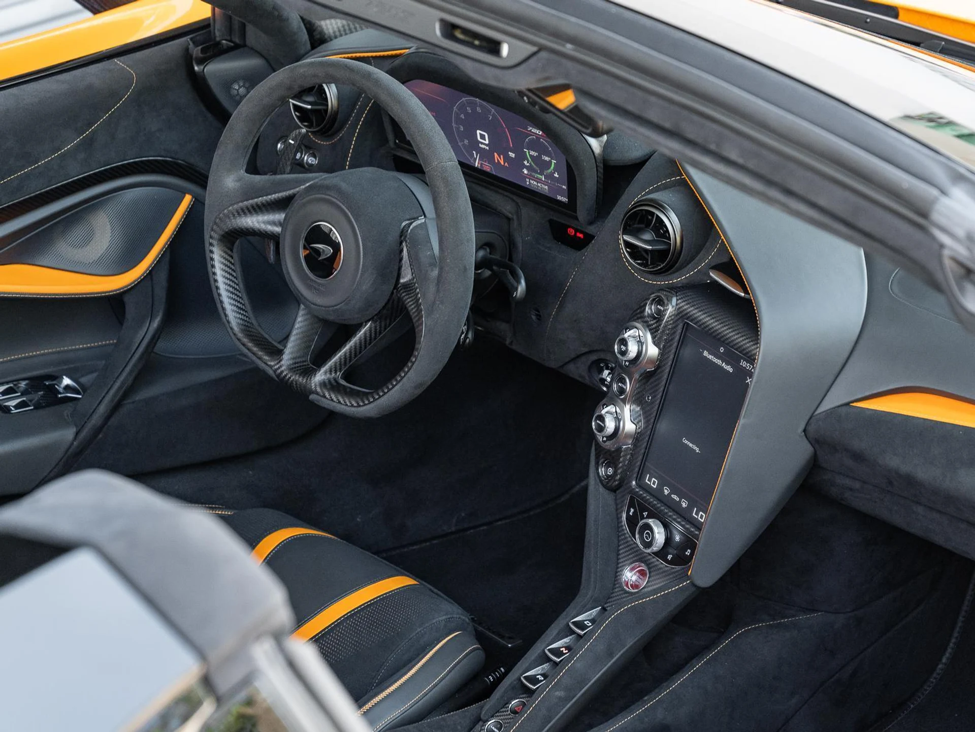 mph039_40689918_Used_2022_Mc_Laren_720_S_Performance_1778364283_ffad490495