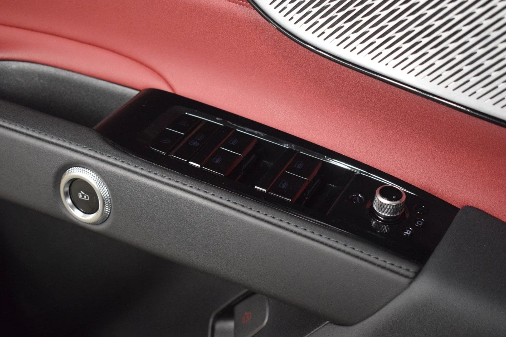 mph039_4076556393_9a4229eb3ce4d32717a6d7ceed724d74x_5ab69ebbed